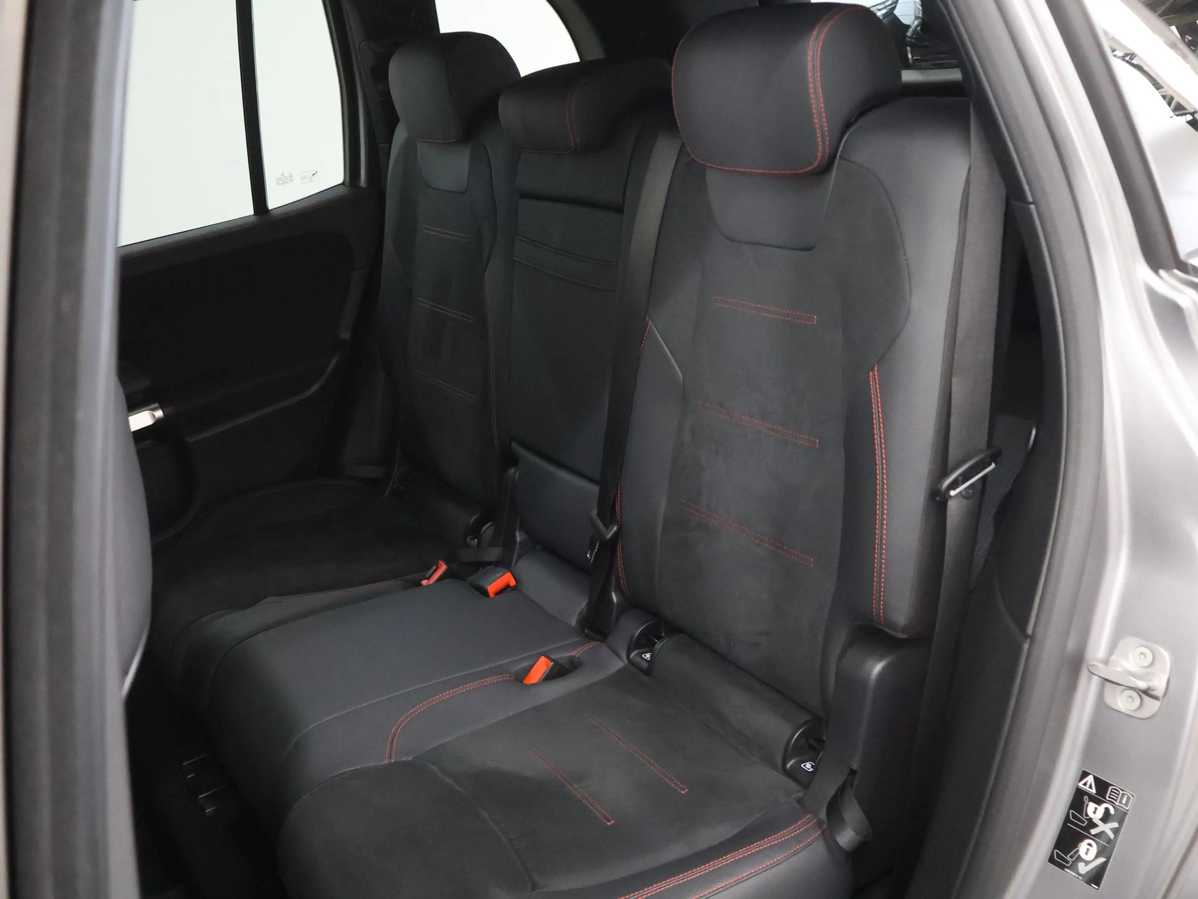 Mercedes-Benz EQB 250 250+ AMG Line 71 kWh | Memory | 360 graden camera — photo 11