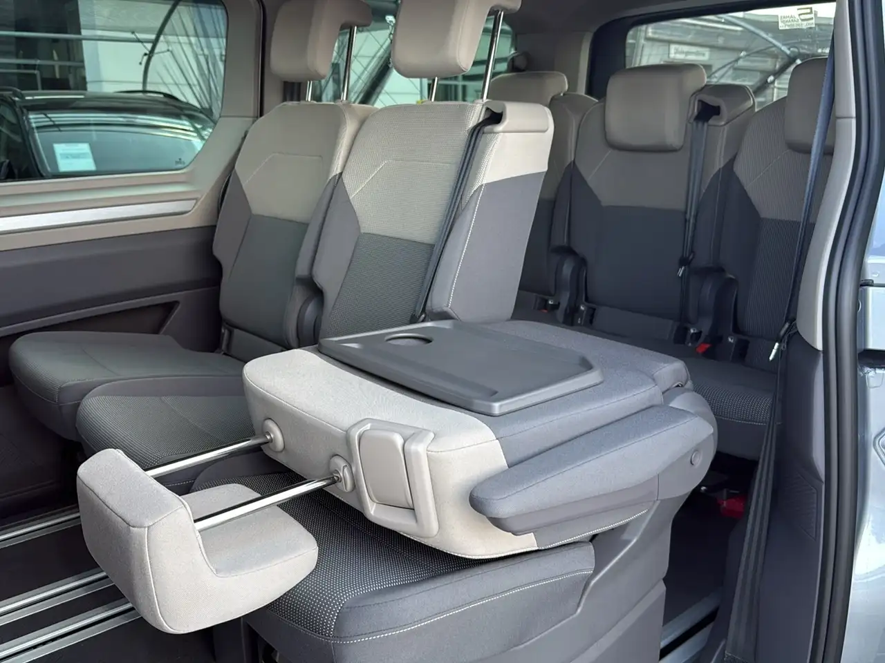 Volkswagen T7 Multivan 2026 — фото 13