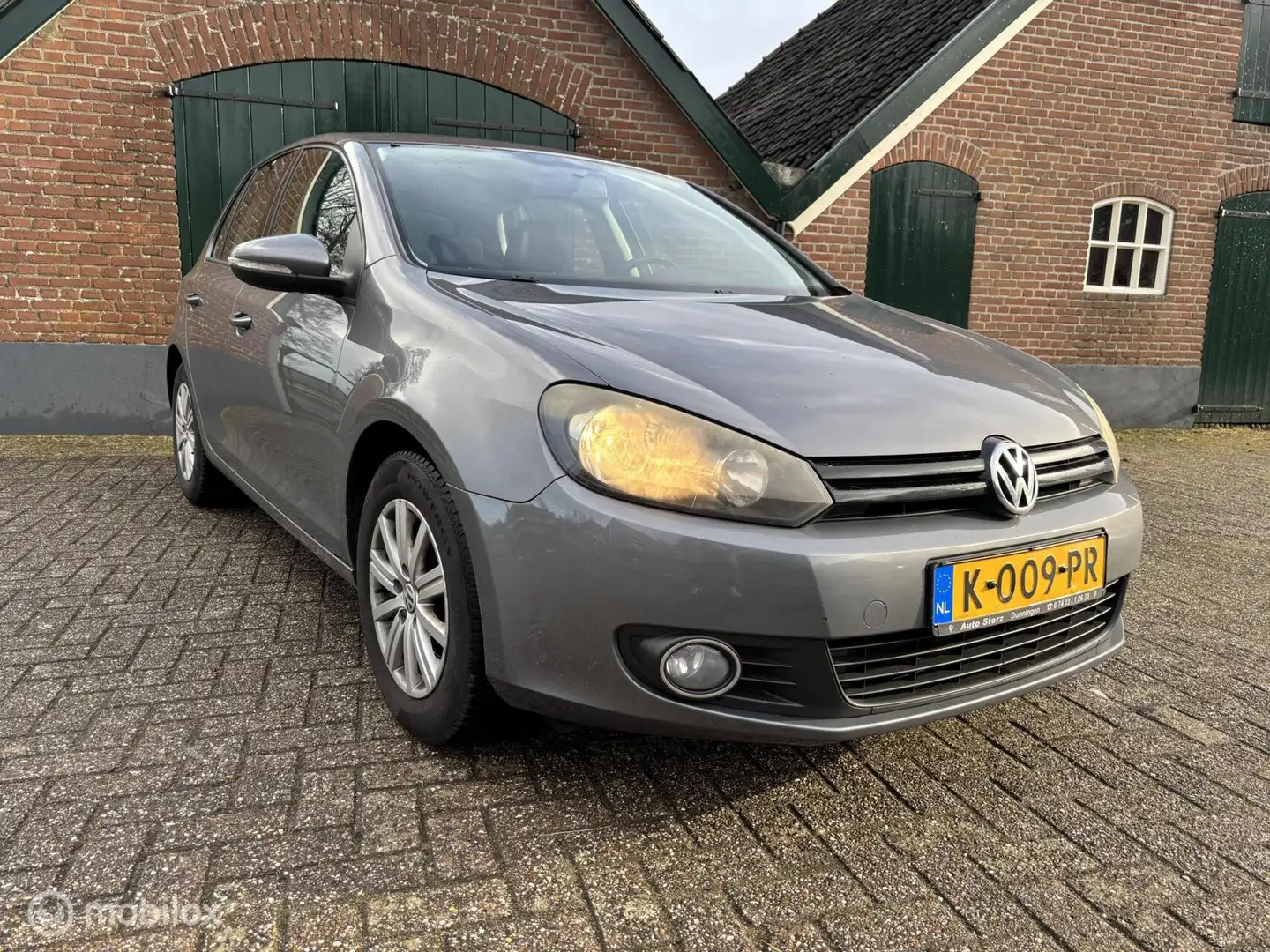 Volkswagen Golf 1.2 TSI Trendline CAMERA CARPLAY NW APK Grau - 2
