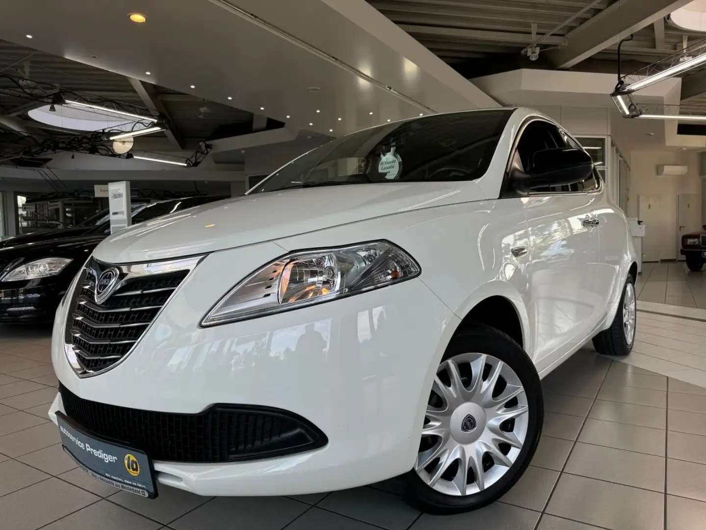 Lancia Ypsilon Silver*HU NEU*PDC*KLIMA*HU/NEU* Wit - 1