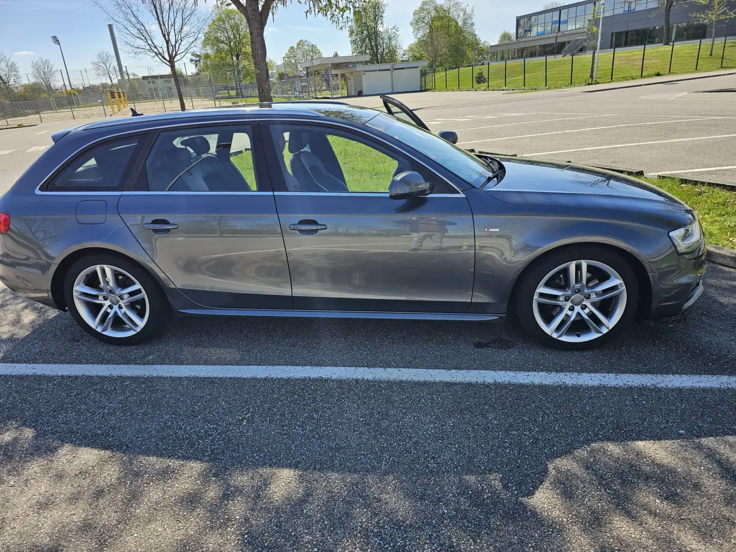 Audi A4 Avant 2,0 TDI 3XS-LINE kombi Family Van - 1
