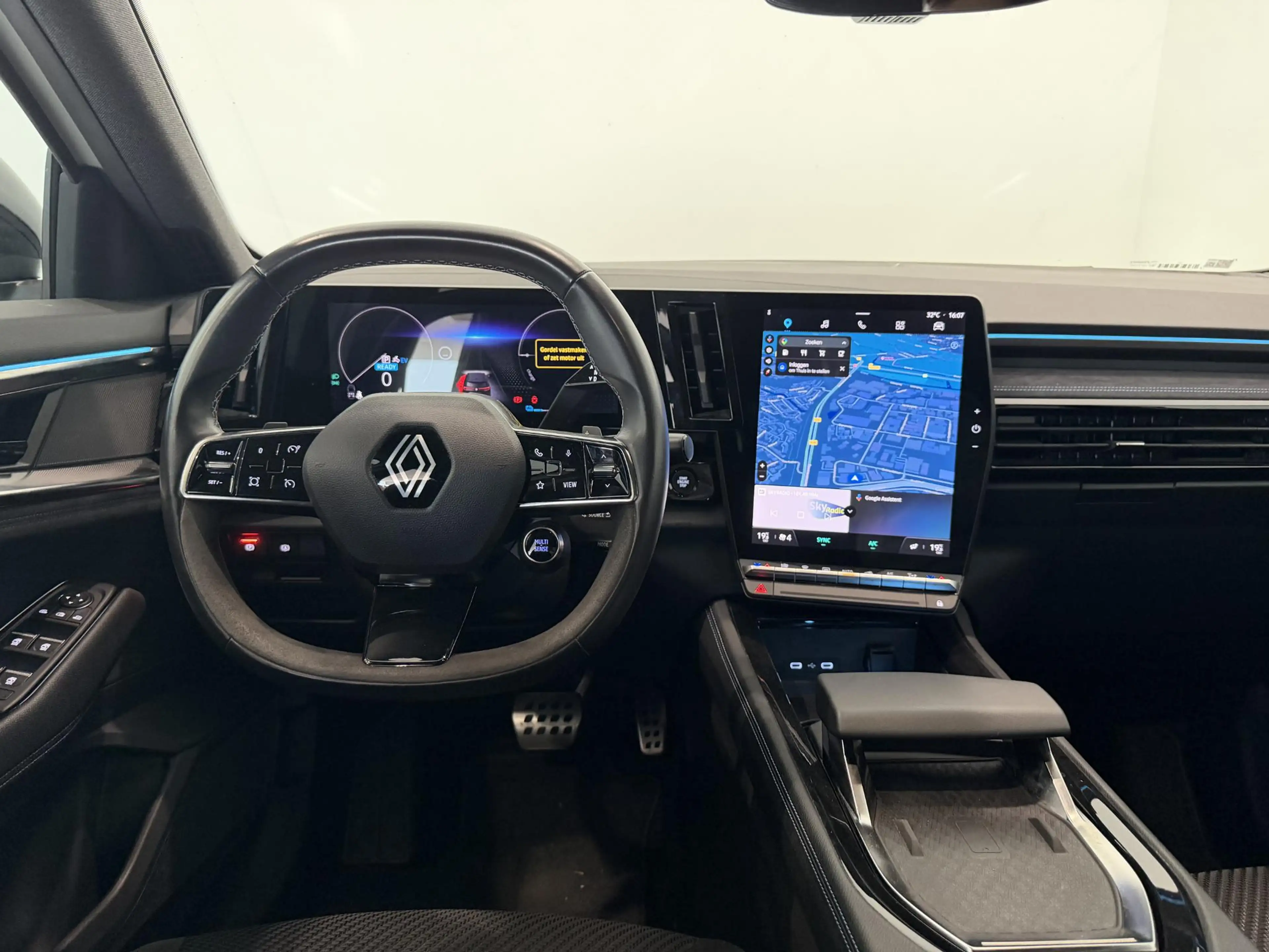 Renault Espace E-Tech full hybrid 200 esprit Alpine 7p. | Trekhaa — photo 3