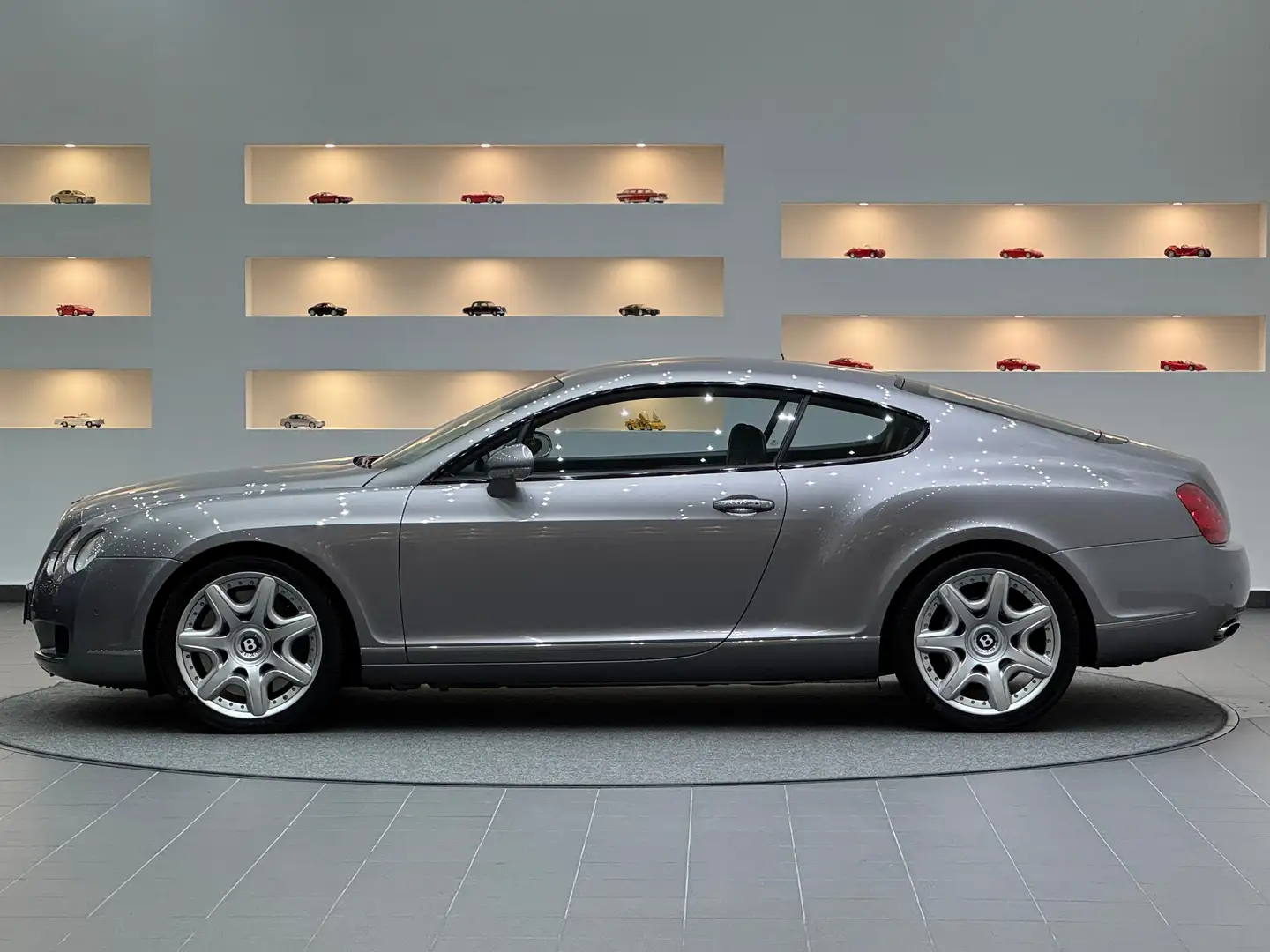 Bentley Continental GT W12 *Traumzustand* Silber - 2