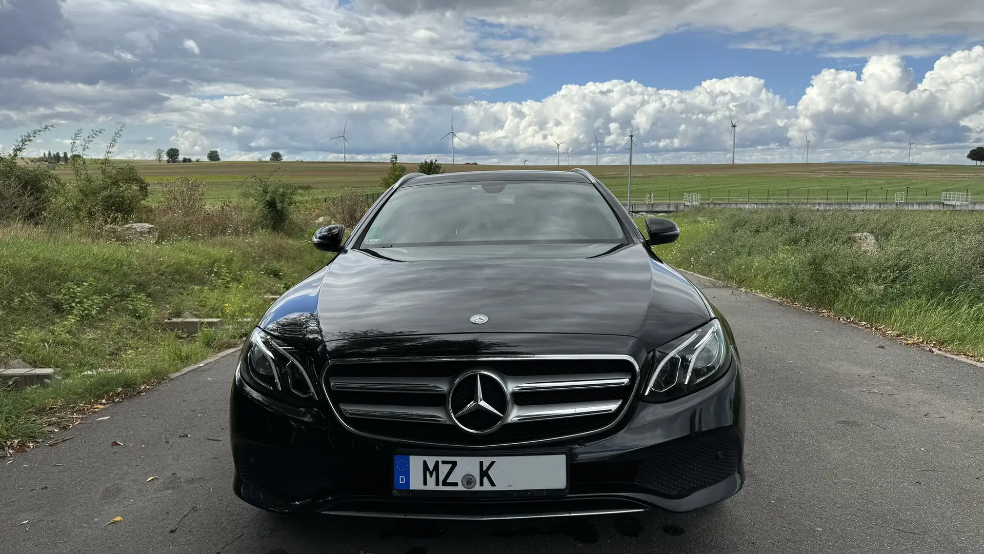 Mercedes-Benz E 200 Mercedes-Benz E 200 T Avantgarde - 2