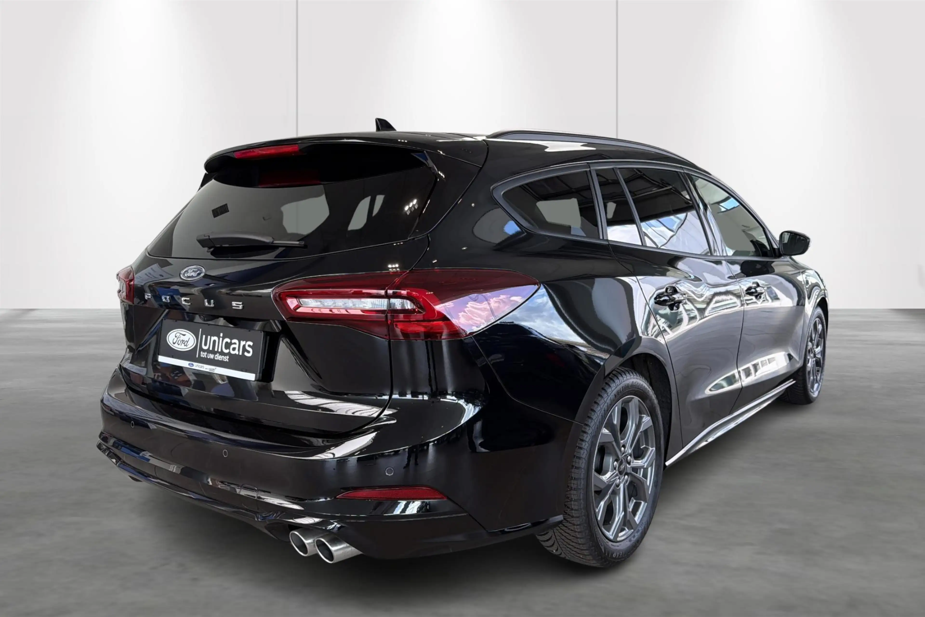 Ford Focus Clipper 1.0i EcoBoost MHEV 92kW ST-Line X — photo 2