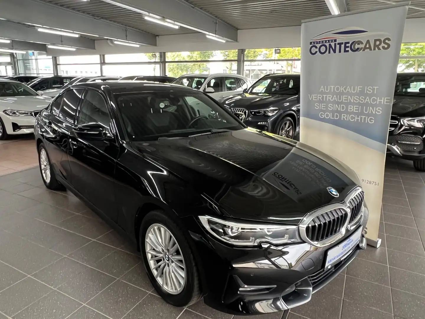 BMW 330 e Lim. Sport Line DAB+HiFi+Park+LED+ACC+BLC Negro - 1