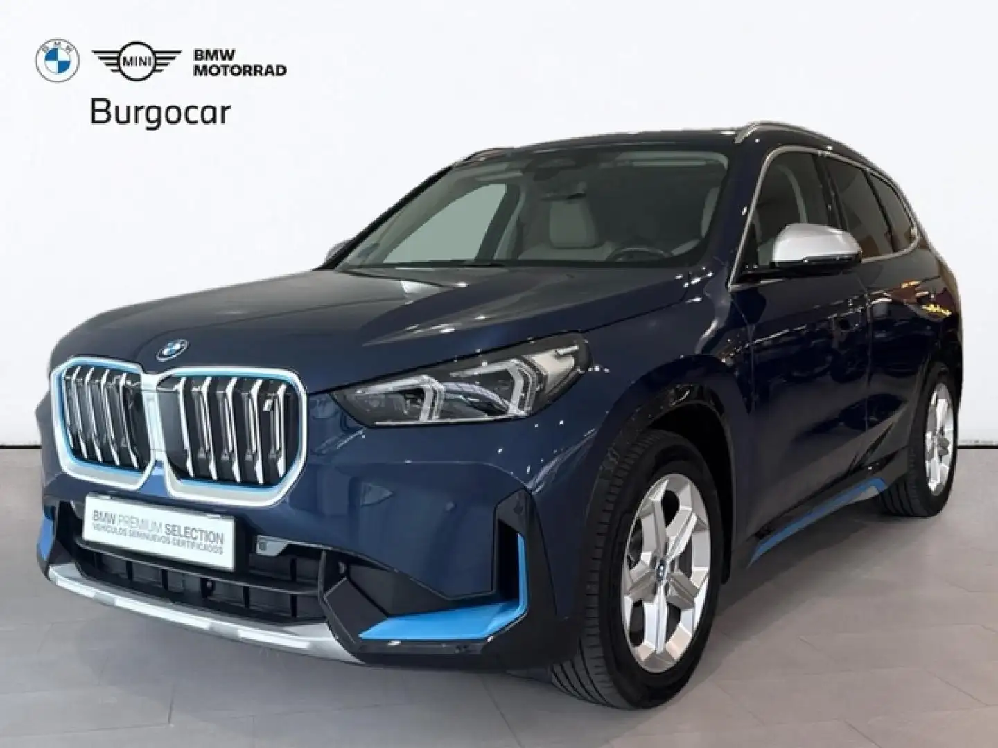 BMW iX1 xDrive30A Azul - 1