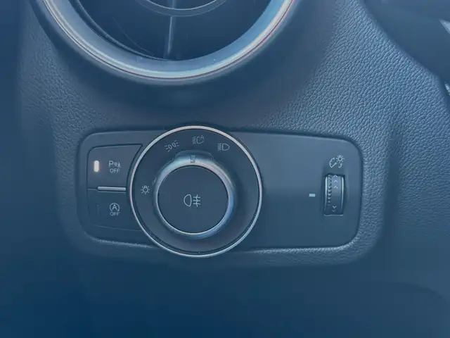 Alfa Romeo Stelvio view 15
