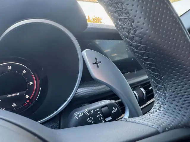 Alfa Romeo Stelvio view 12