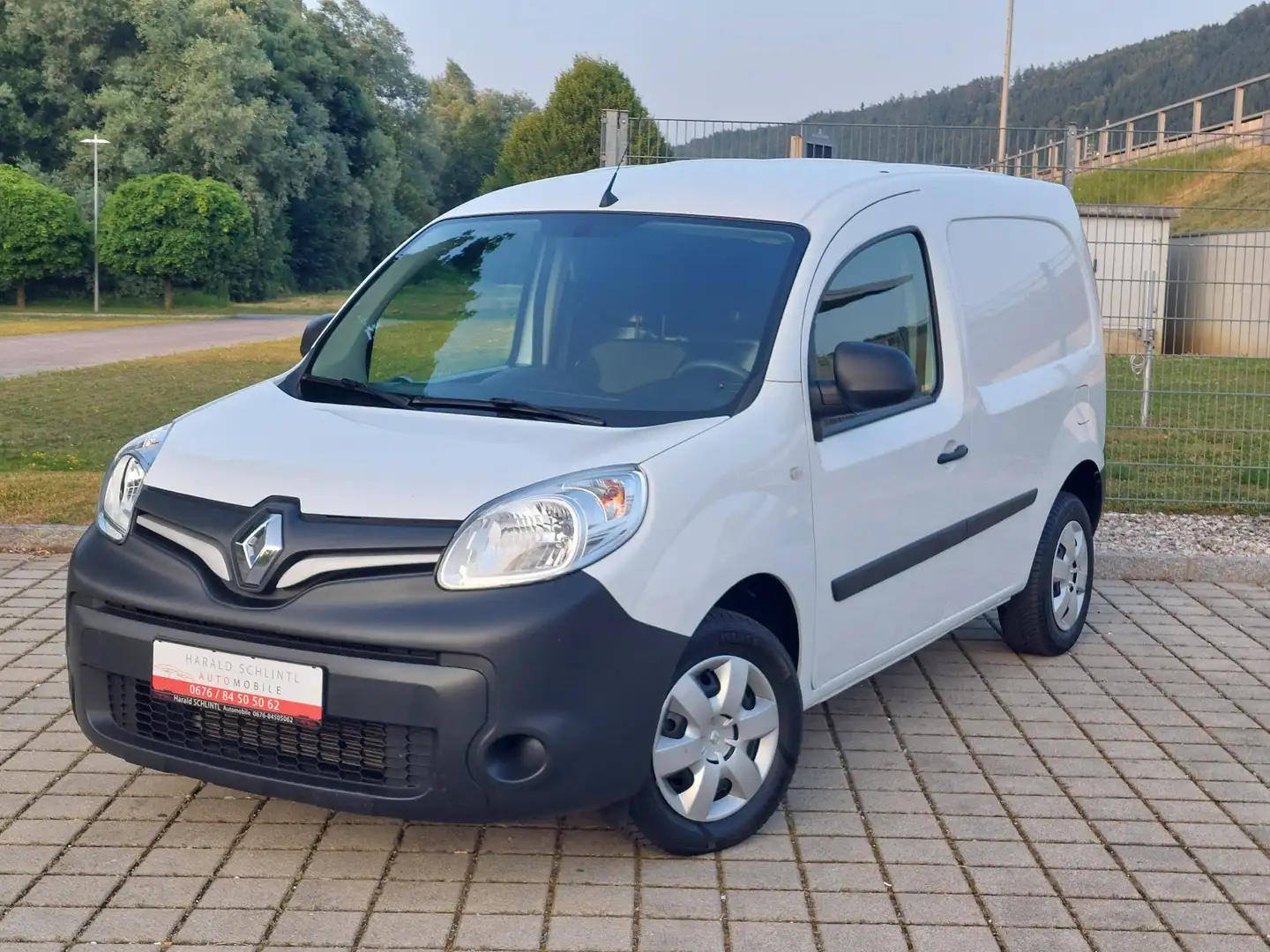 Renault Kangoo Express Medium ENERGY dCi 95 L1 netto € 11.800- Weiß - 1