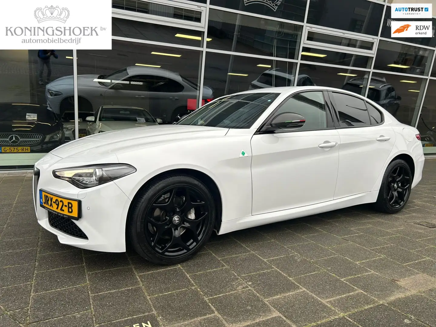 Alfa Romeo Giulia 2.0T Super Weiß - 1
