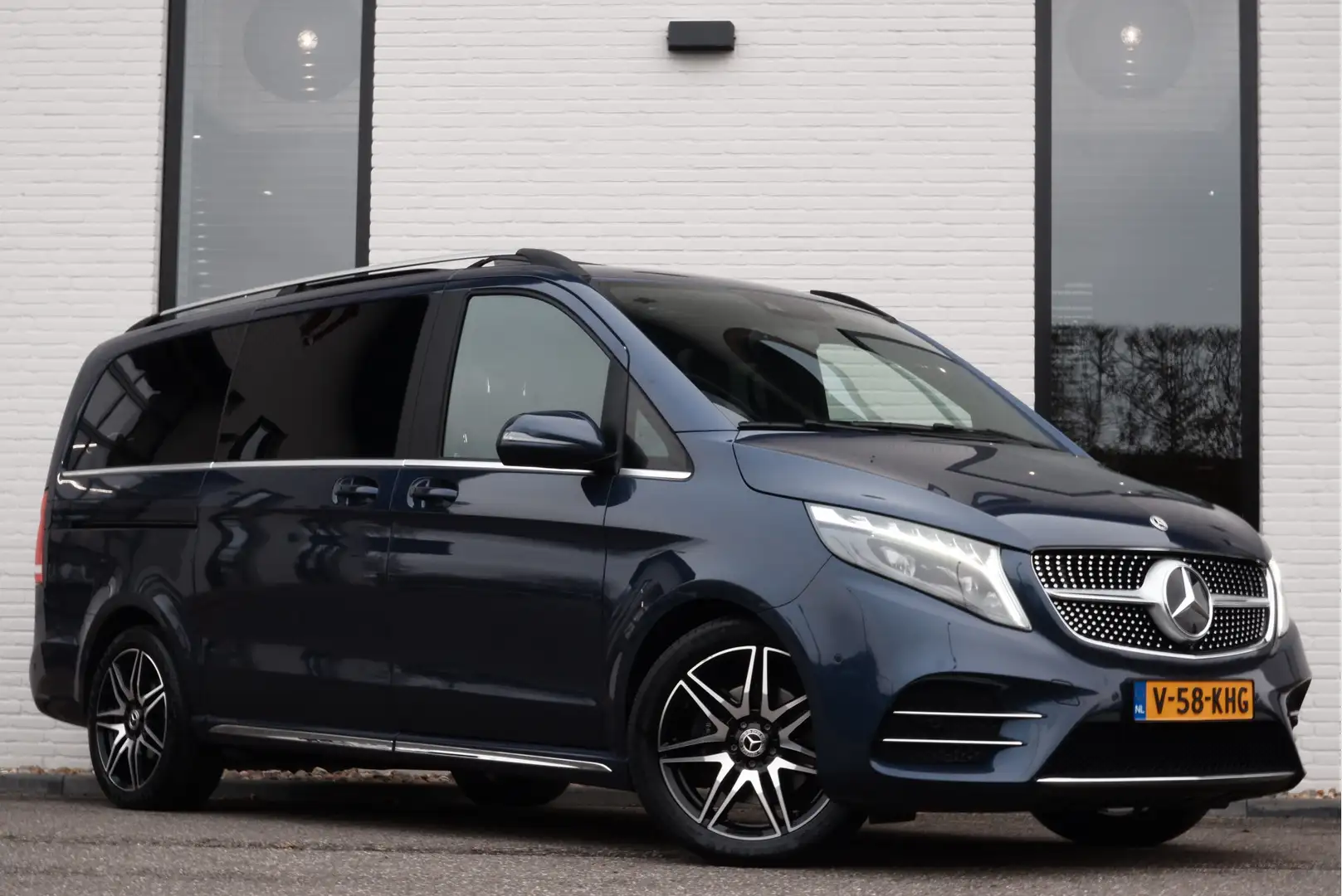 Mercedes-Benz V 300 300d / BPM VRIJ / DC / AMG / Panorama / Burmester Blauw - 1