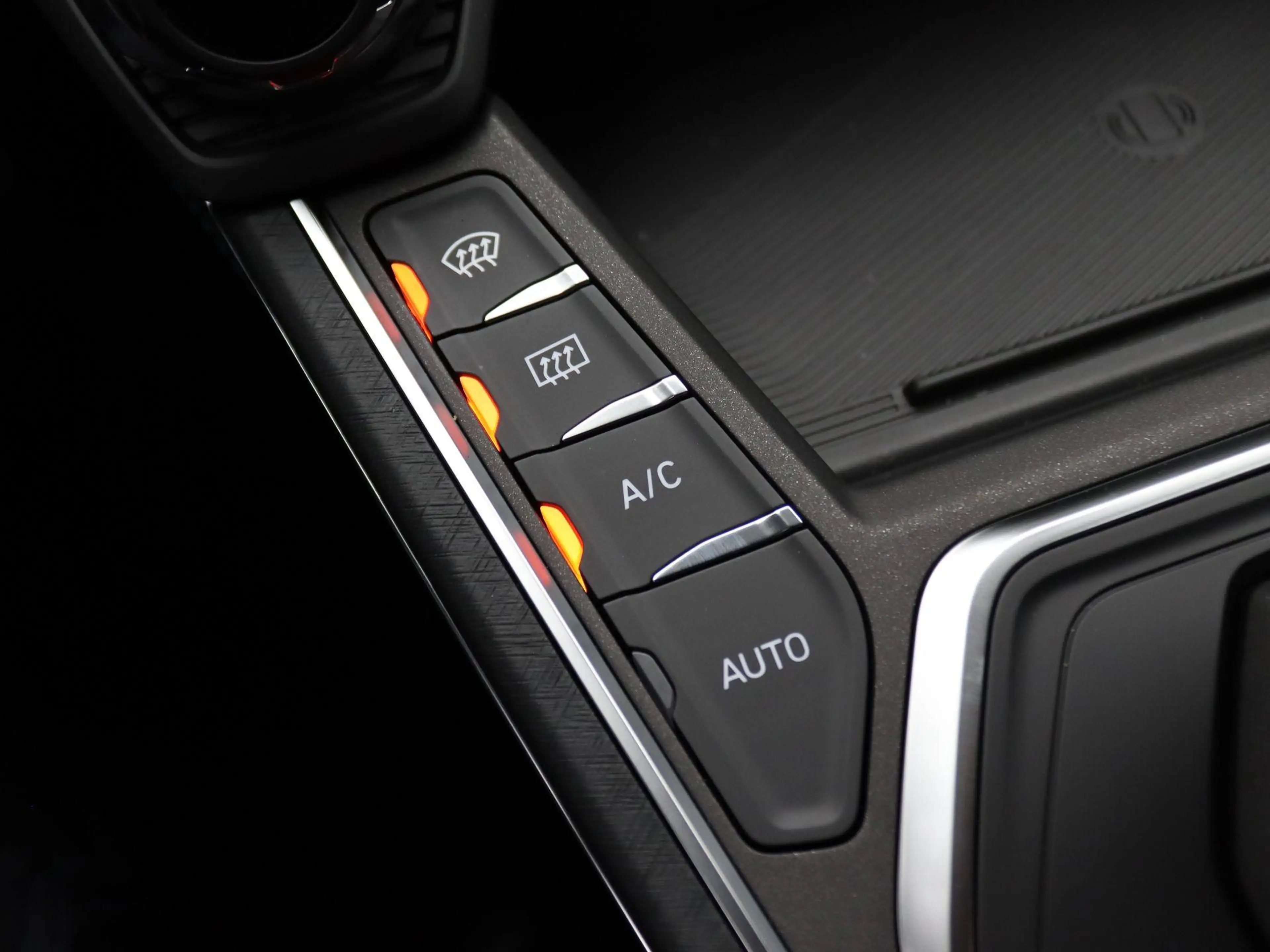Lynk & Co 01 1.5 Plug-in Hybride 261PK Aut. SOH 99,84%, Achteru — photo 31