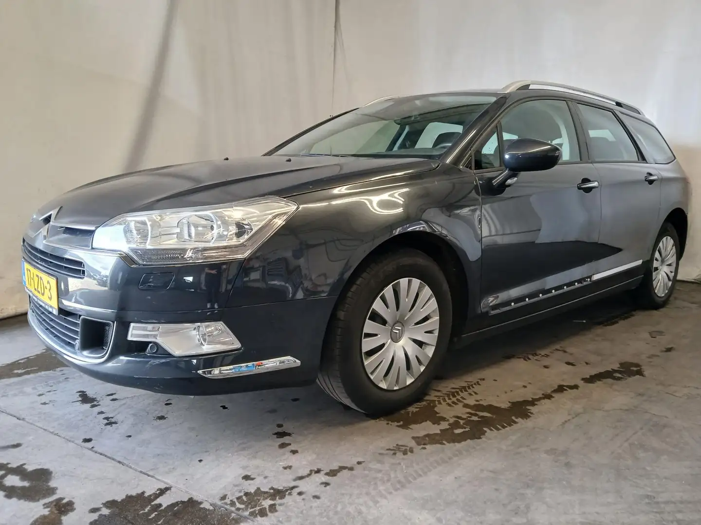 Citroen C5 Tourer 1.6 THP Comfort - Airco - Navi - Trekhaak Grijs - 2