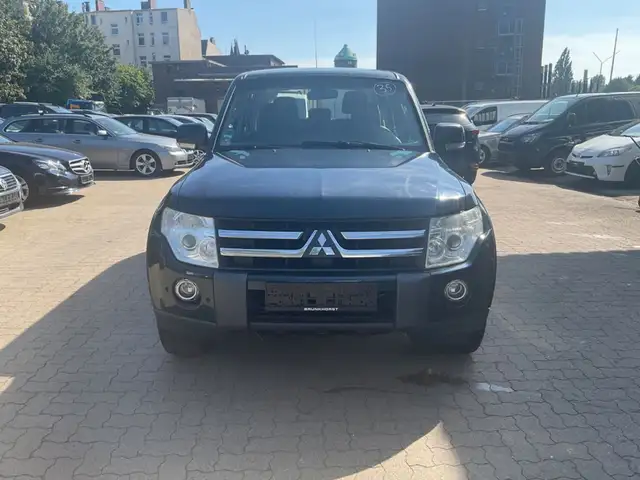 Mitsubishi Pajero 3.2 DI-D Invite TÜV 11.2027