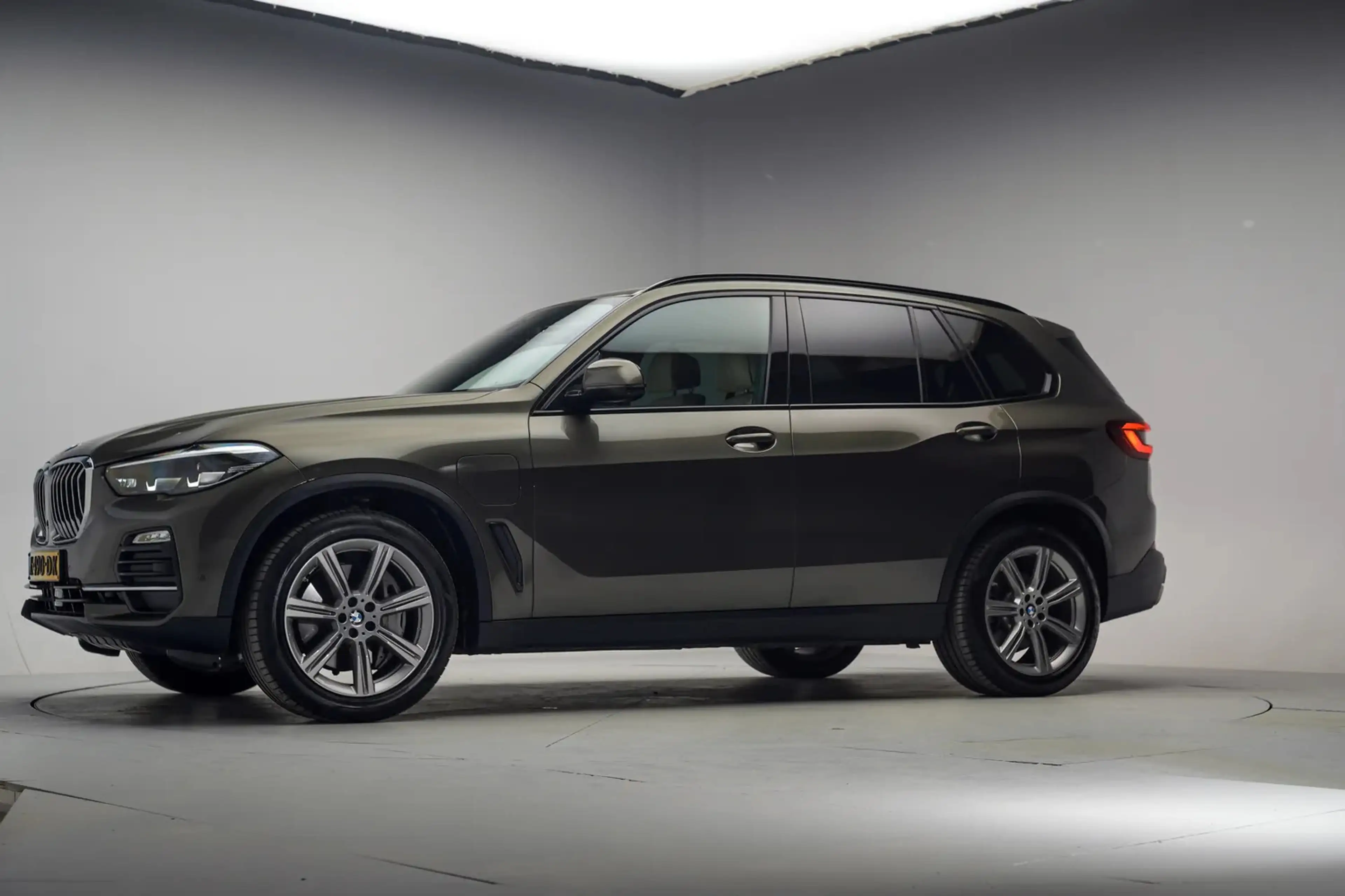 BMW X5 xDrive45e High Executive [ Luchtvering Trekhaak He — photo 2