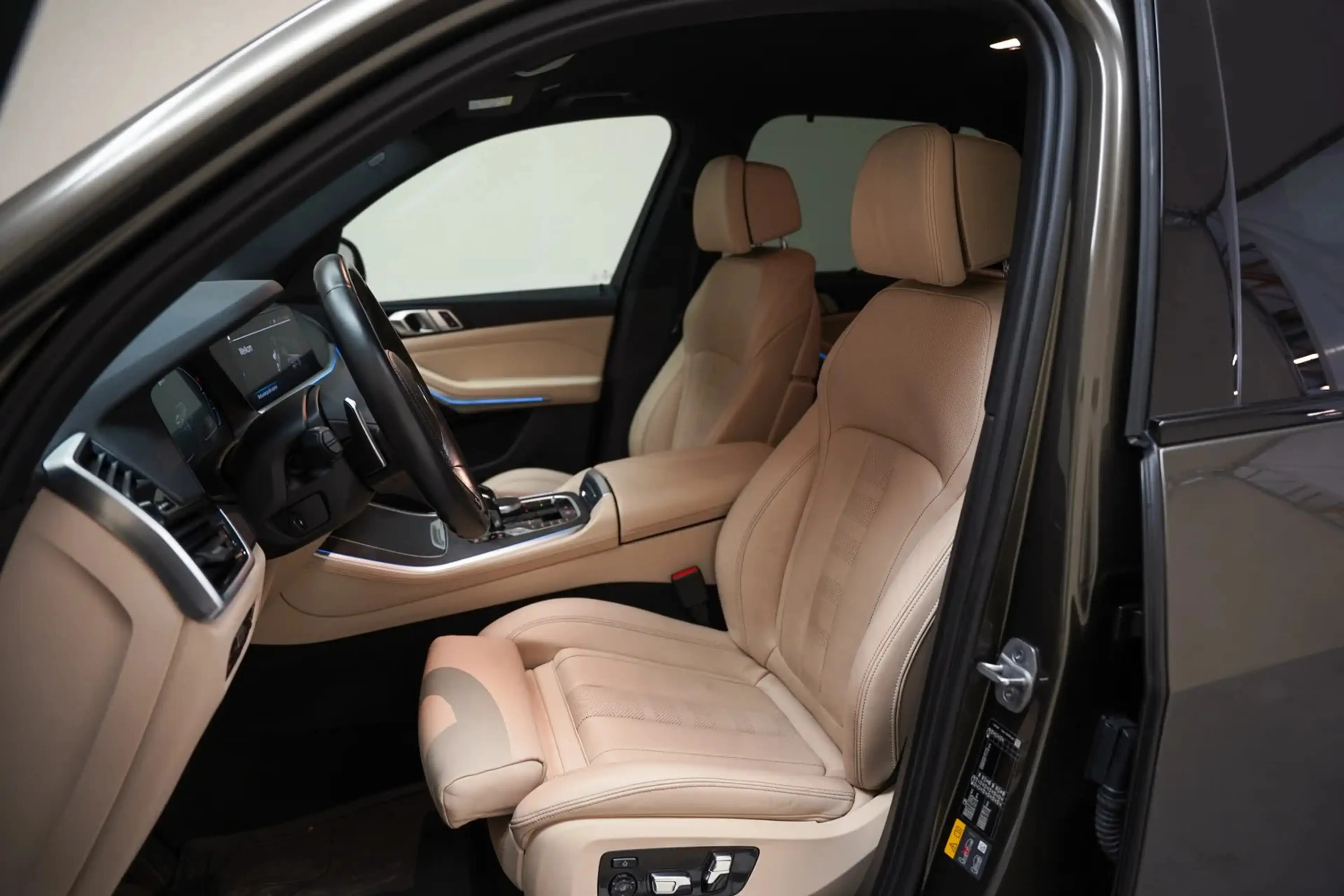 BMW X5 xDrive45e High Executive [ Luchtvering Trekhaak He — photo 11