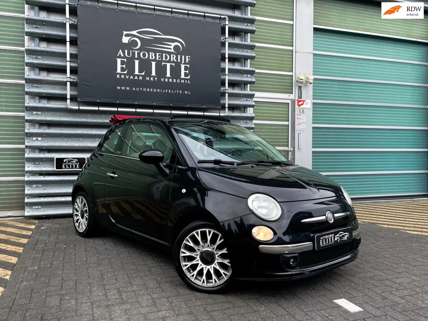 Fiat 500C 0.9 TwinAir Lounge Cabrio|Nw APK|PDC|120810KM Zwart - 1
