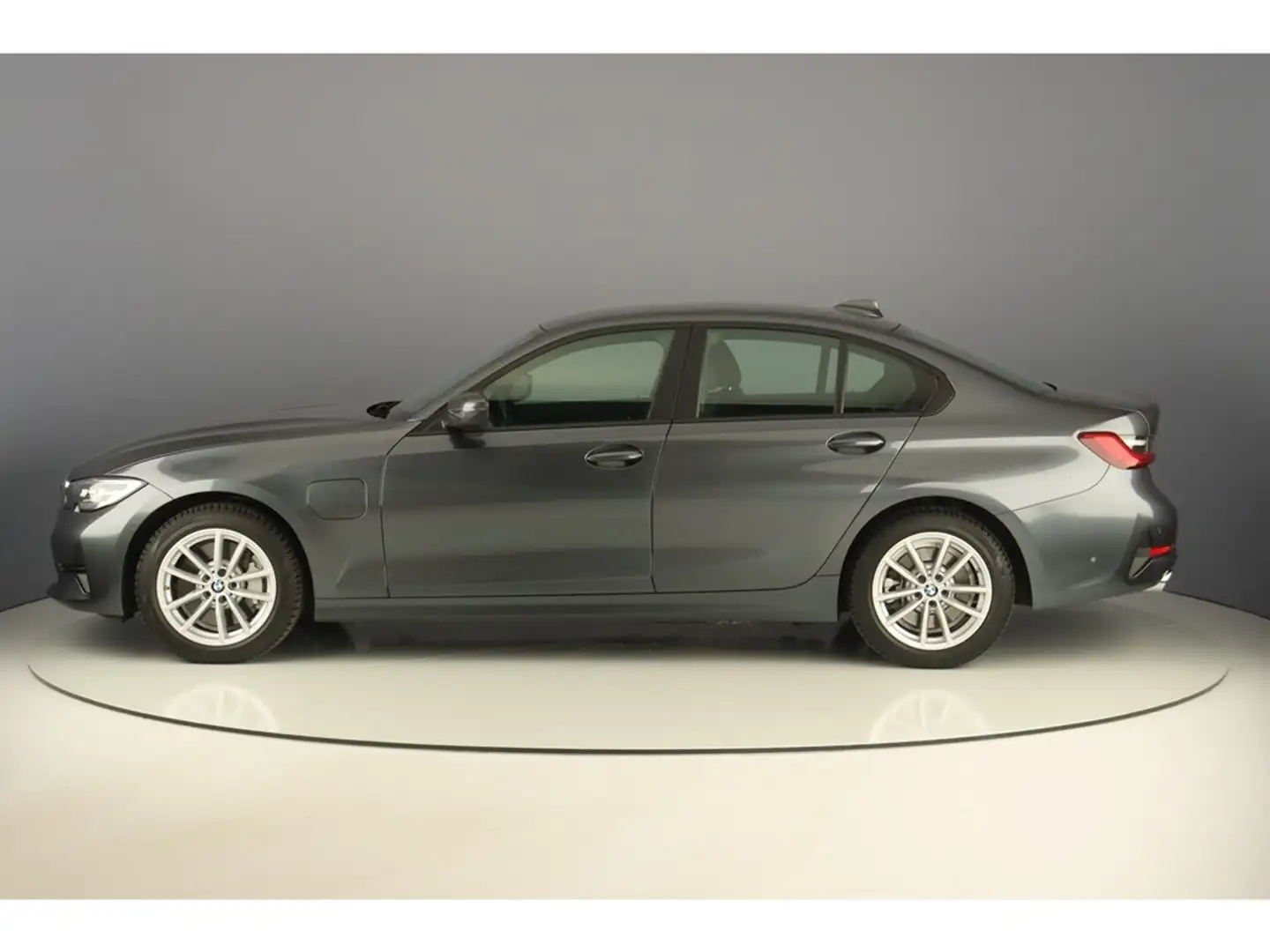 BMW 330 e 292pk Pack Business Grigio - 2
