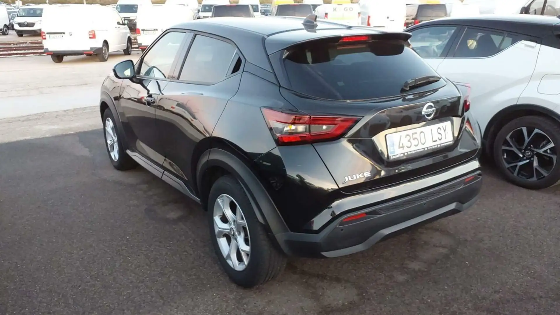Nissan Juke DIG-T 84 kW (114 CV) 6M/T N-Connecta Negro - 2