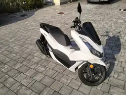 Honda PCX 125 Alb second hand de vânzare - AutoScout24