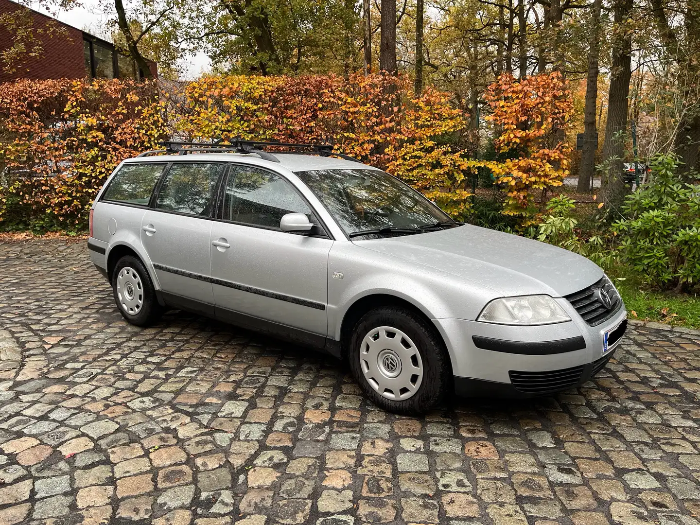 Volkswagen Passat Variant 1.9 TDI Trendline - 1