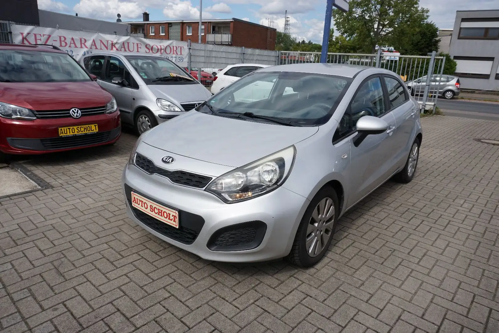 Kia Rio Edition 7 Plateado - 1