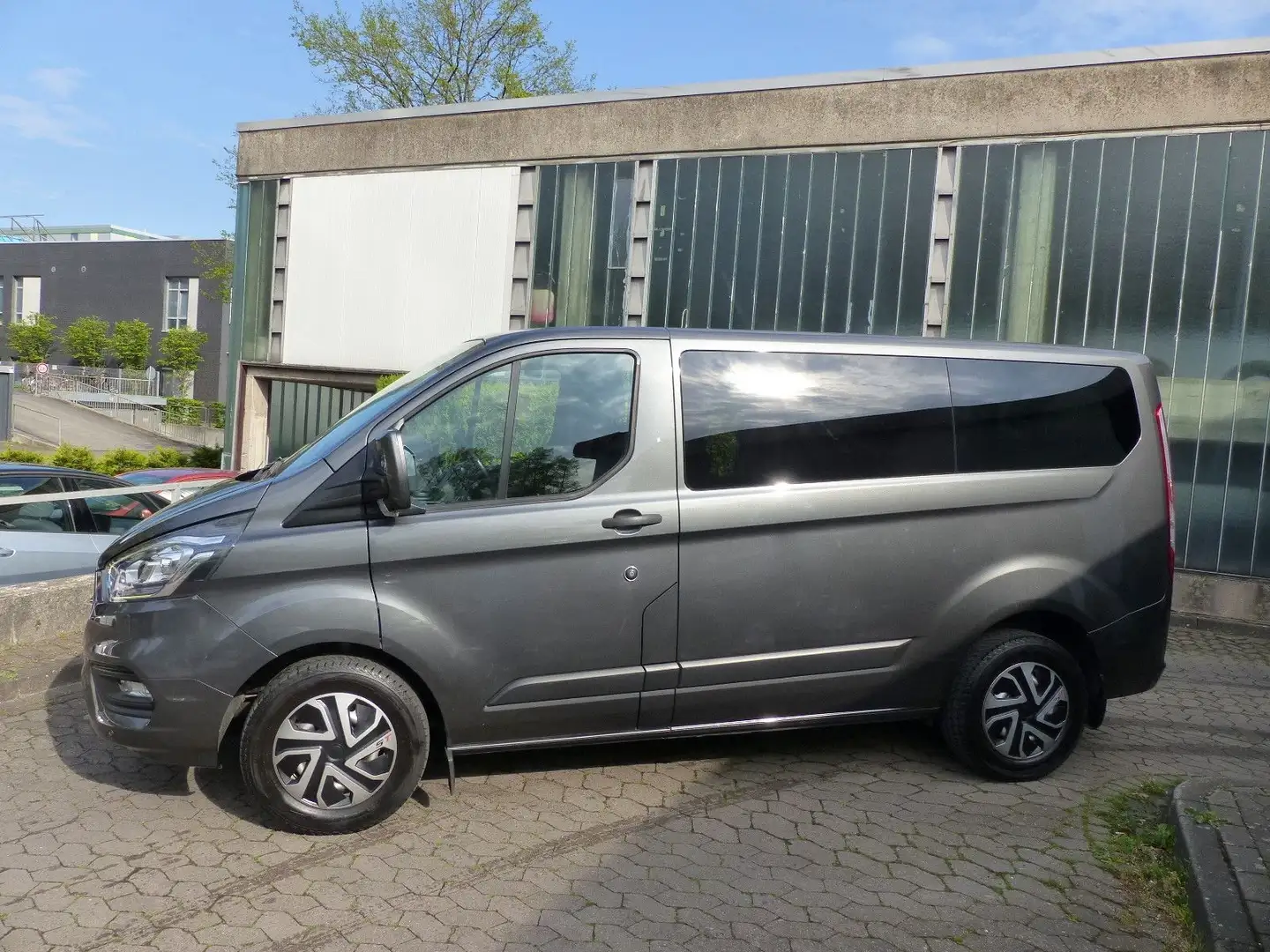 Ford Transit Custom 320 L1 Trend Automatik+9-Sitzer Grau - 2