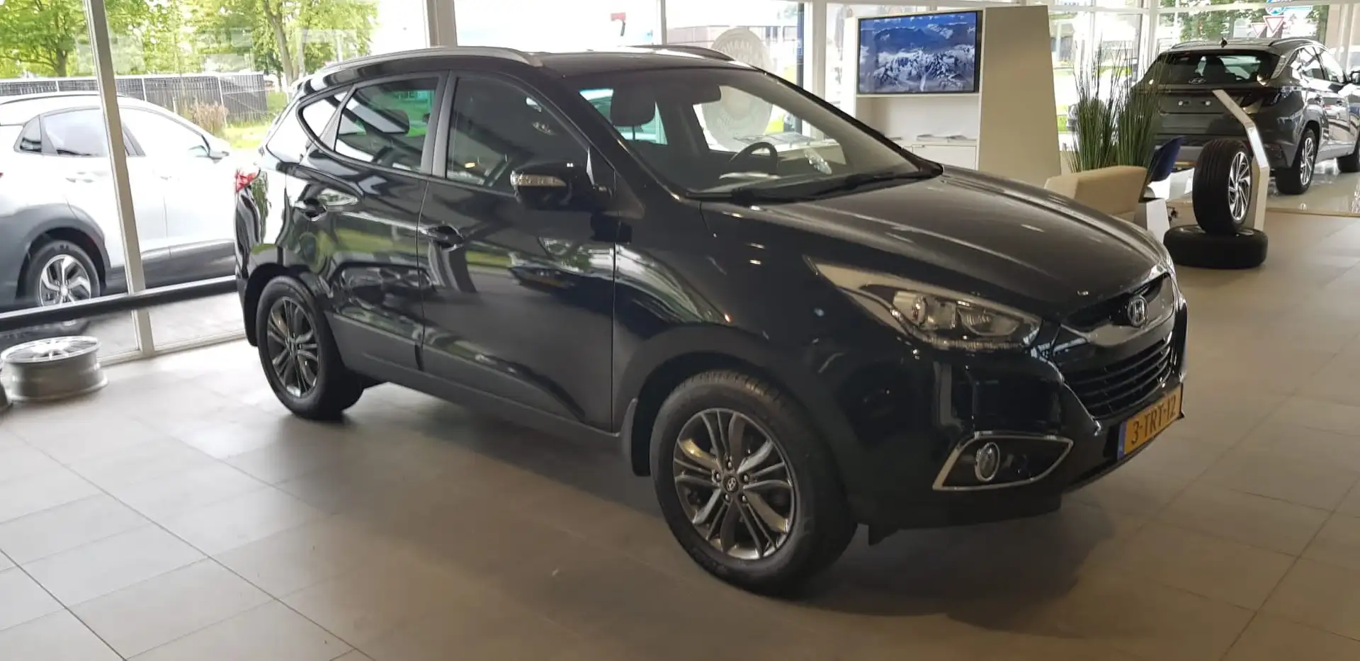 Hyundai iX35 2.0i i-Vision Zwart - 1