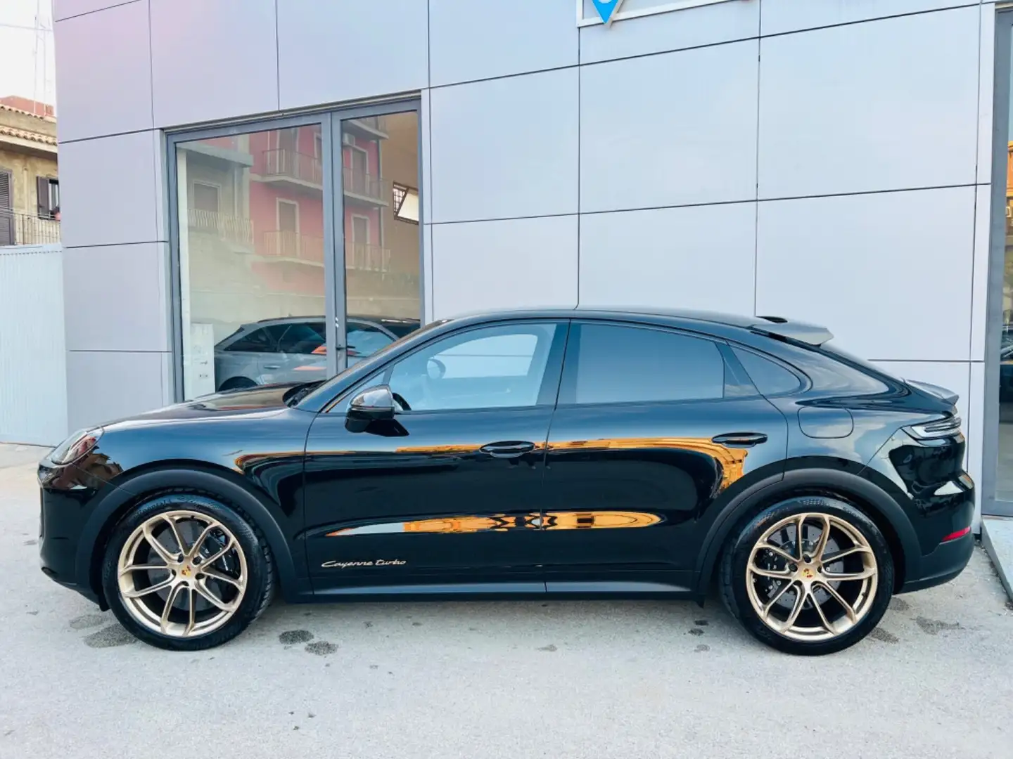 Porsche Cayenne Turbo GT Anticipo €64.750 noleggio noscoring Nero - 2