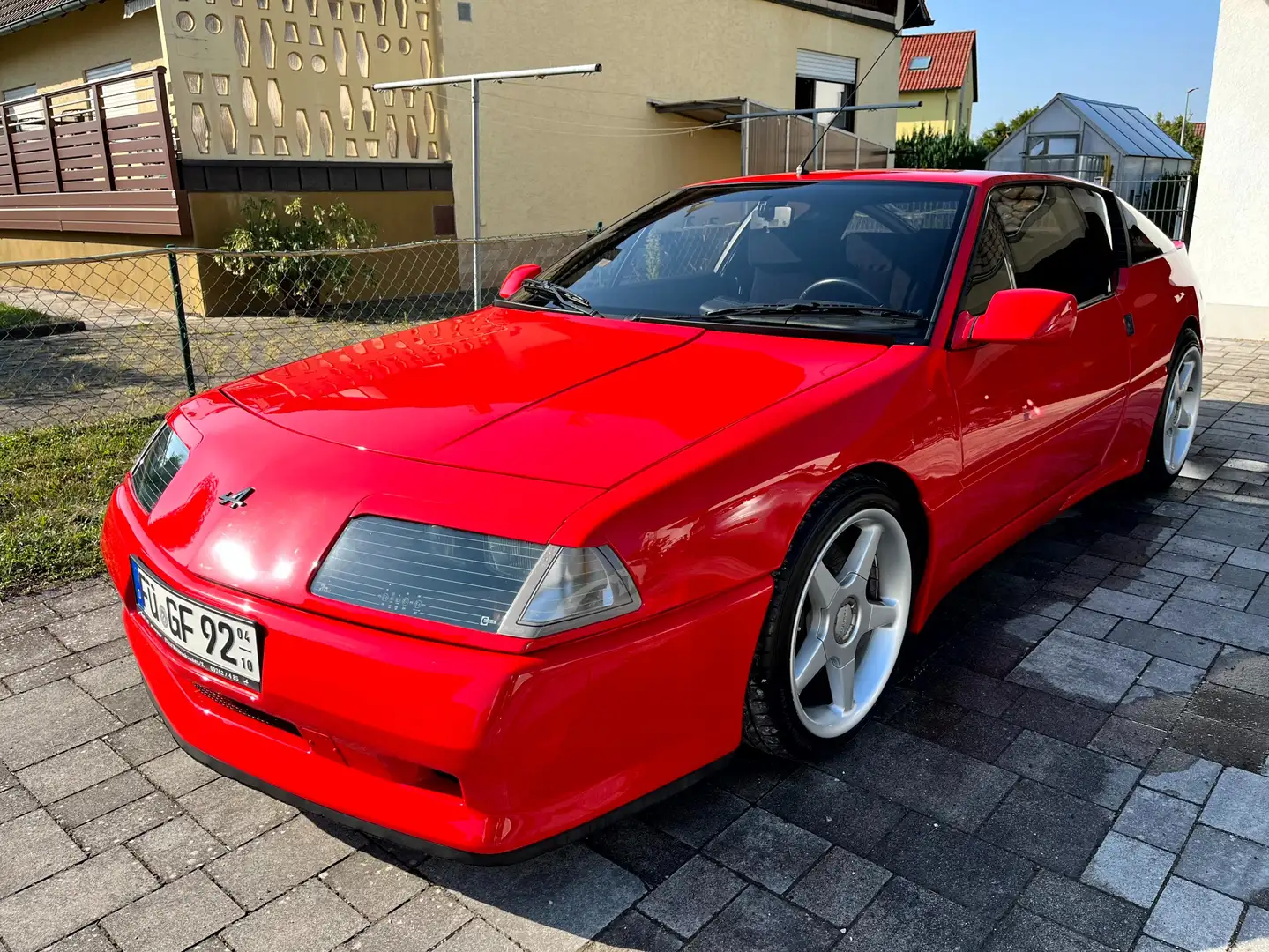 Alpine V6 Turbo Red - 1