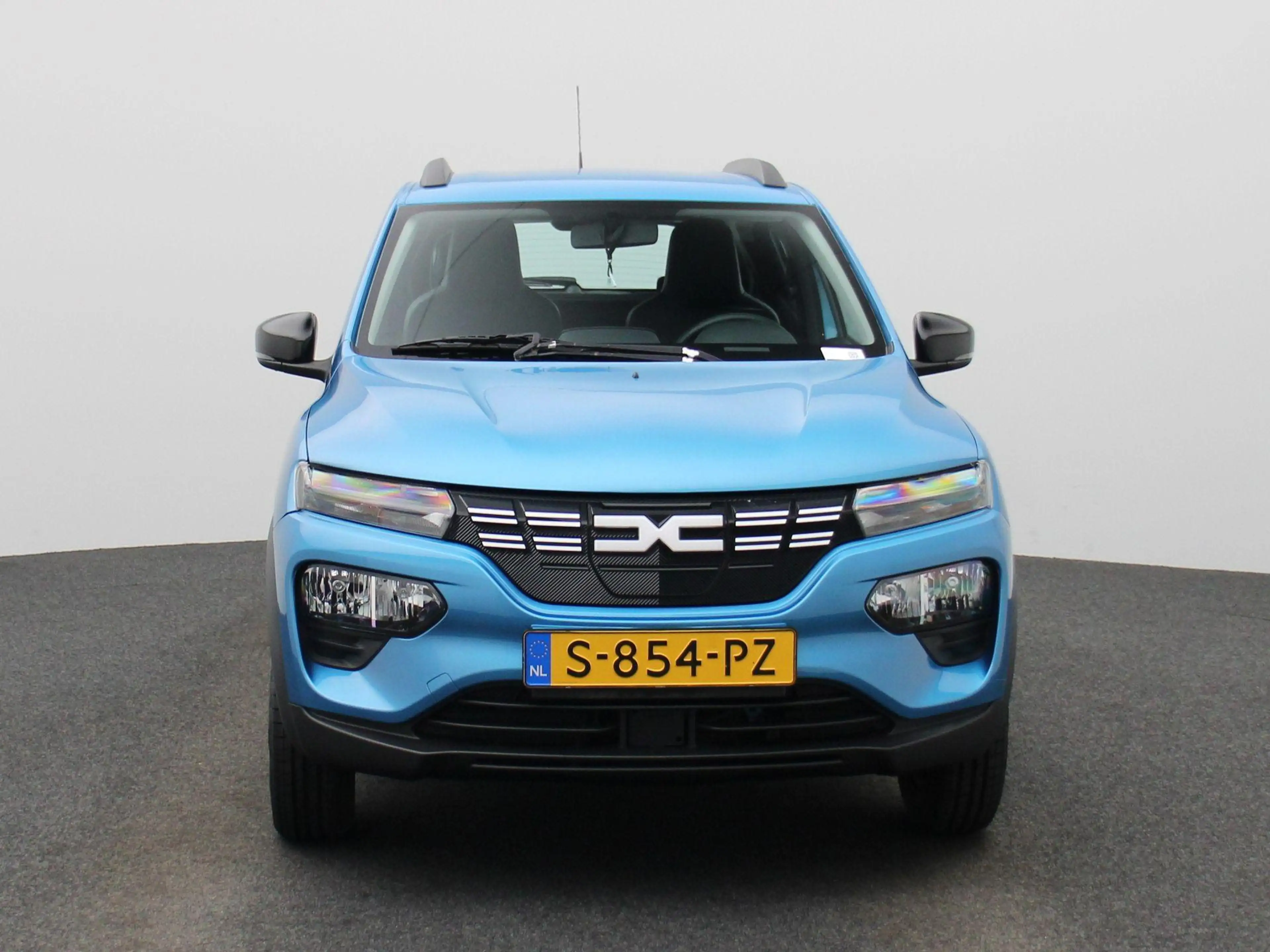 Dacia Spring Essential 27 kWh Airco | — photo 3