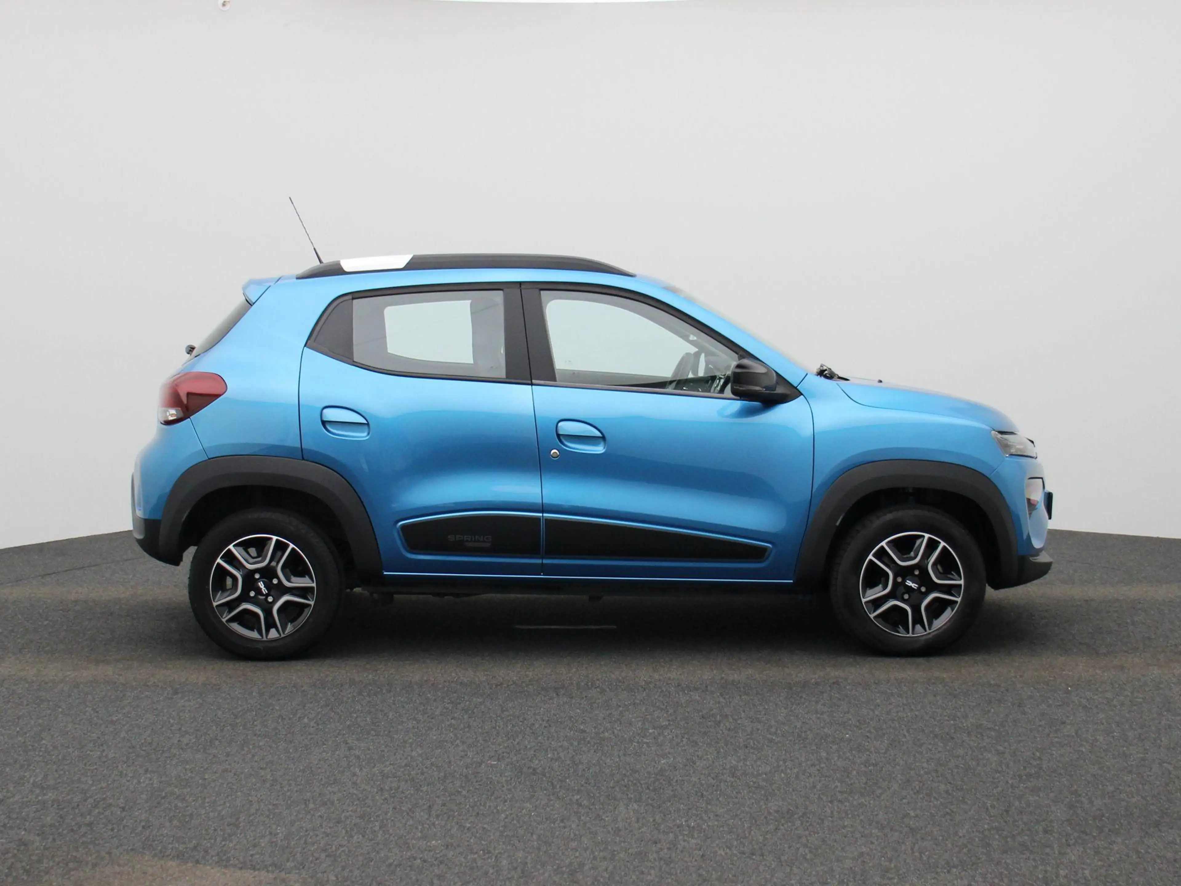 Dacia Spring Essential 27 kWh Airco | — photo 6