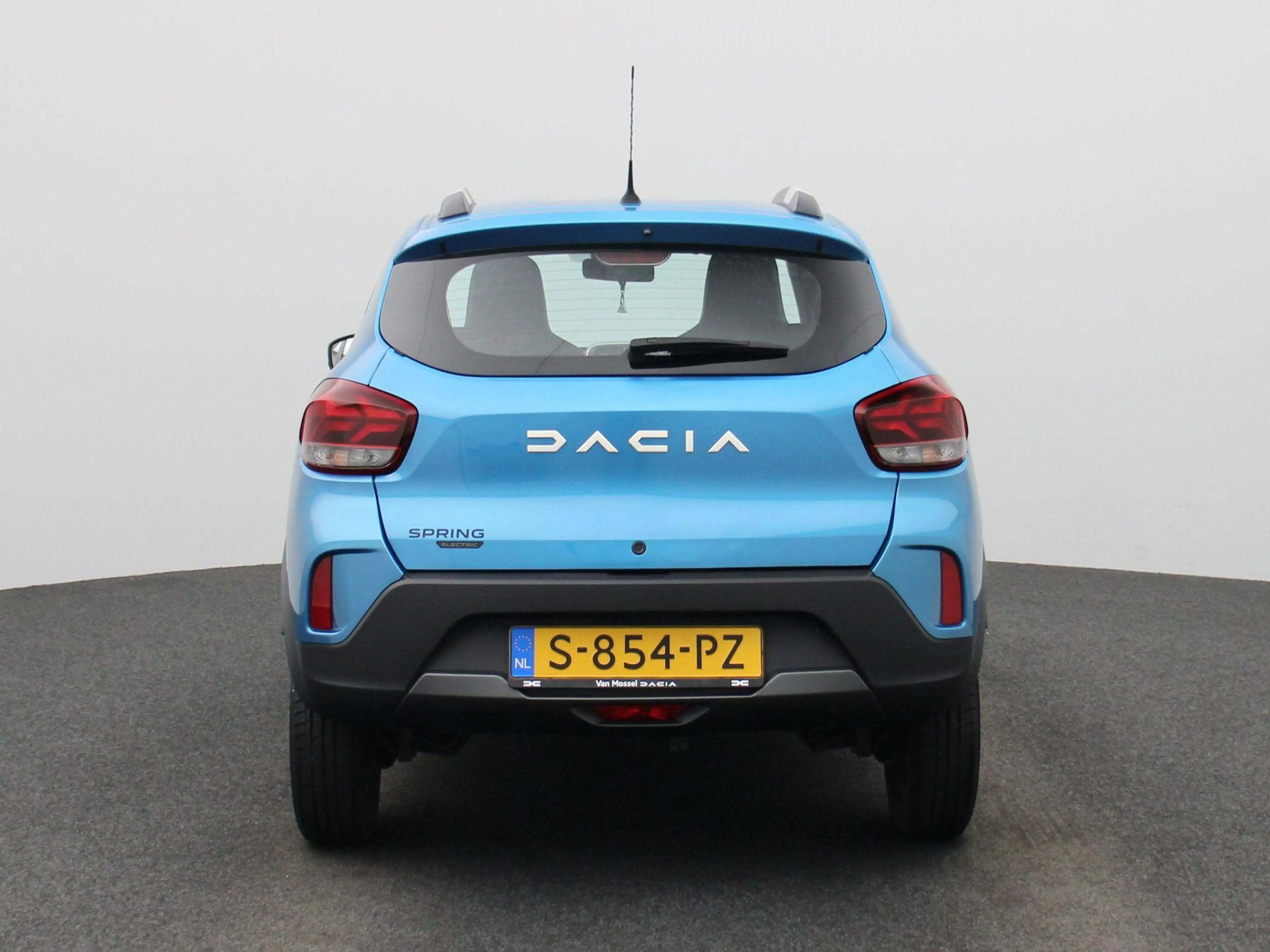 Dacia Spring Essential 27 kWh Airco | — photo 5
