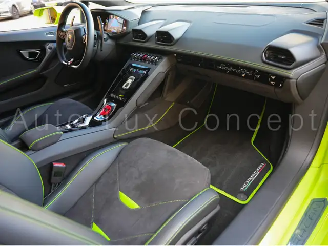 Lamborghini Evo view 6
