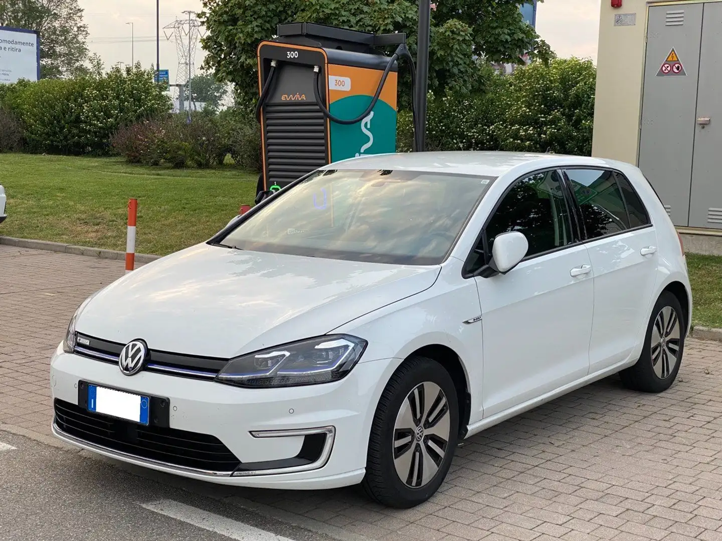 Volkswagen e-Golf 136CV 36KWh Bianco - 2