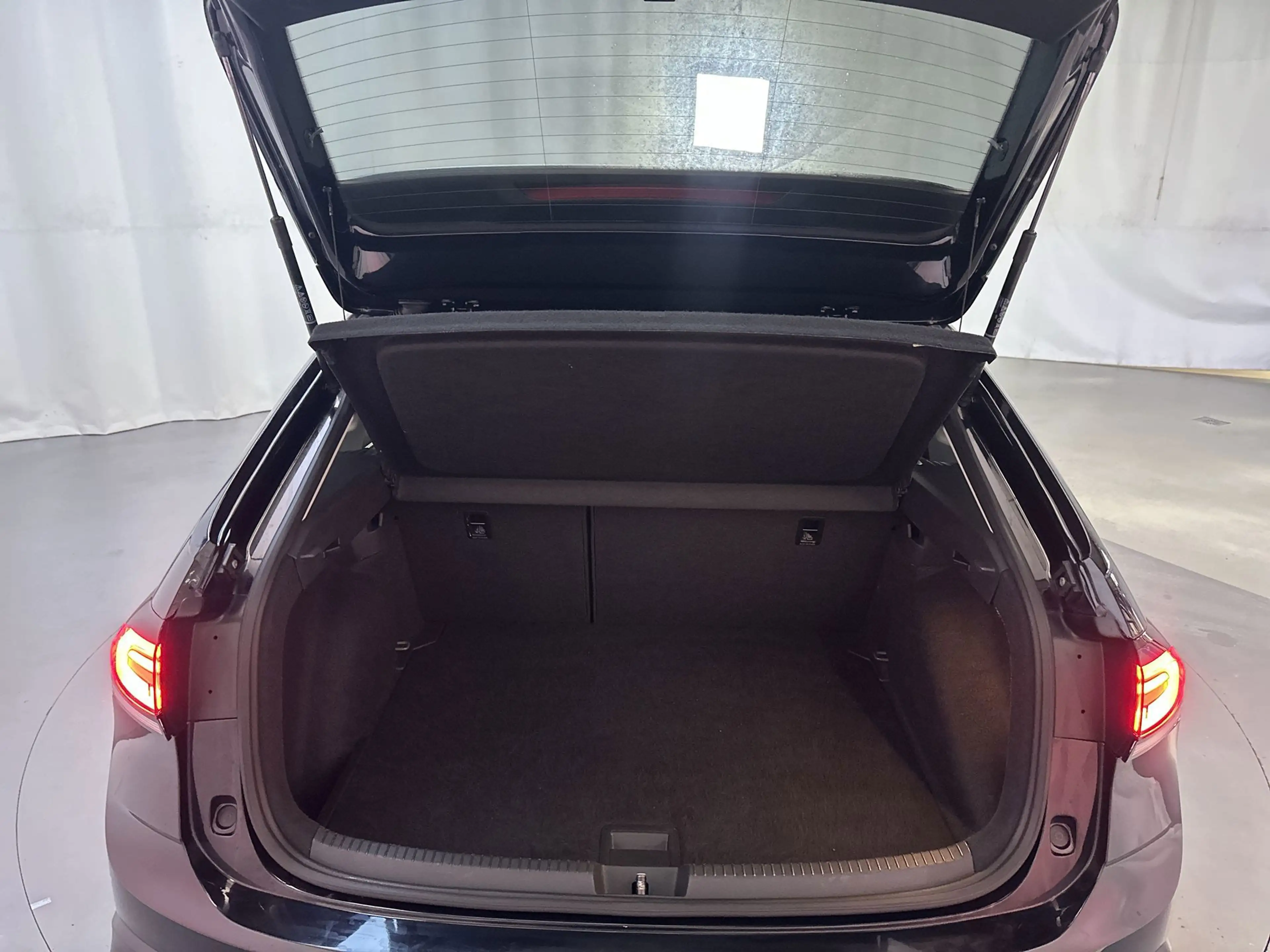 Volkswagen Taigo 1.0 TSI Life Camera Navigatie App-Connect DAB+ — photo 13