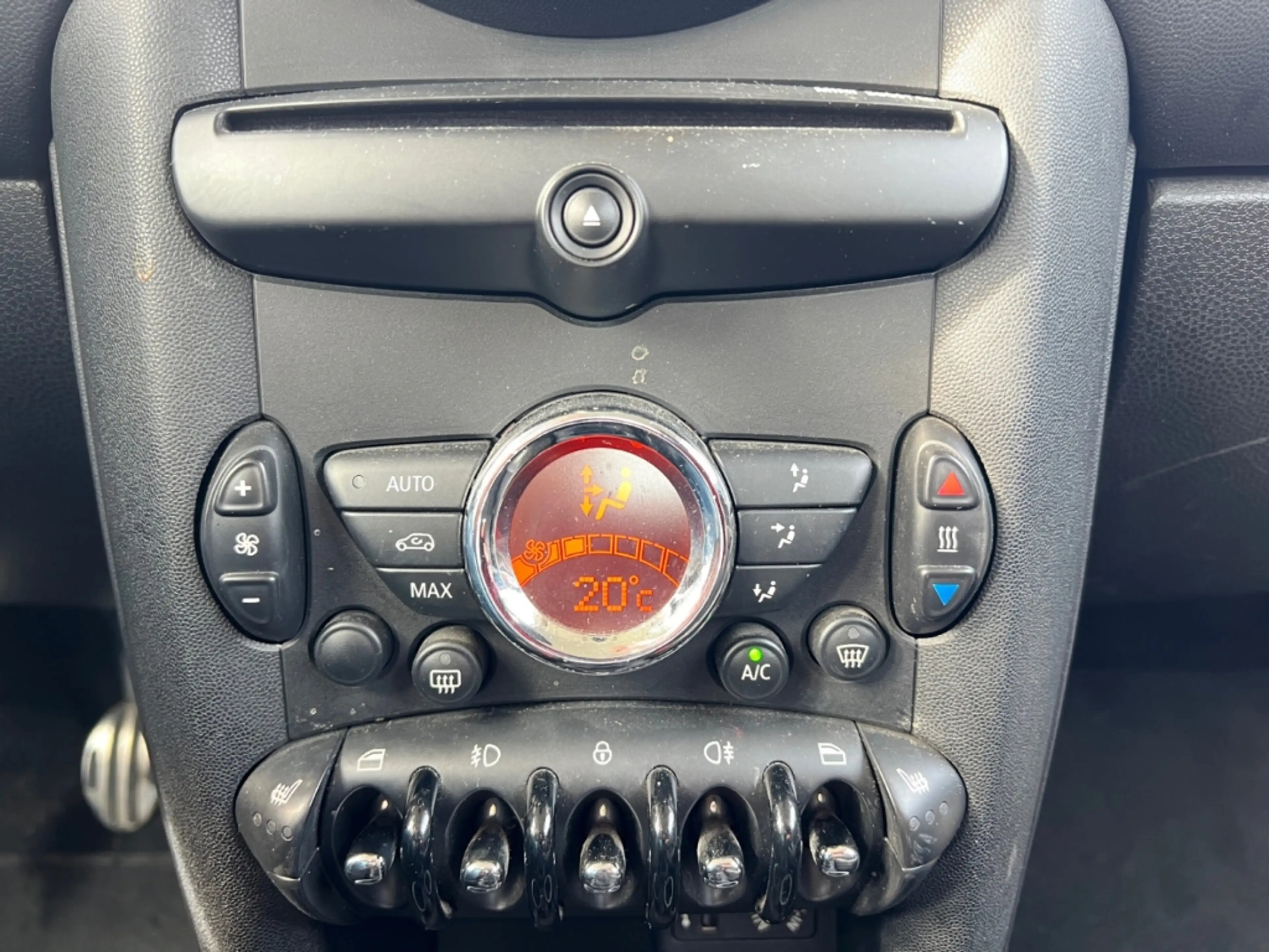 MINI Cooper S Bi-Xenon Klimaautom SHZ Temp Alu Sportsitze el.SP — photo 11