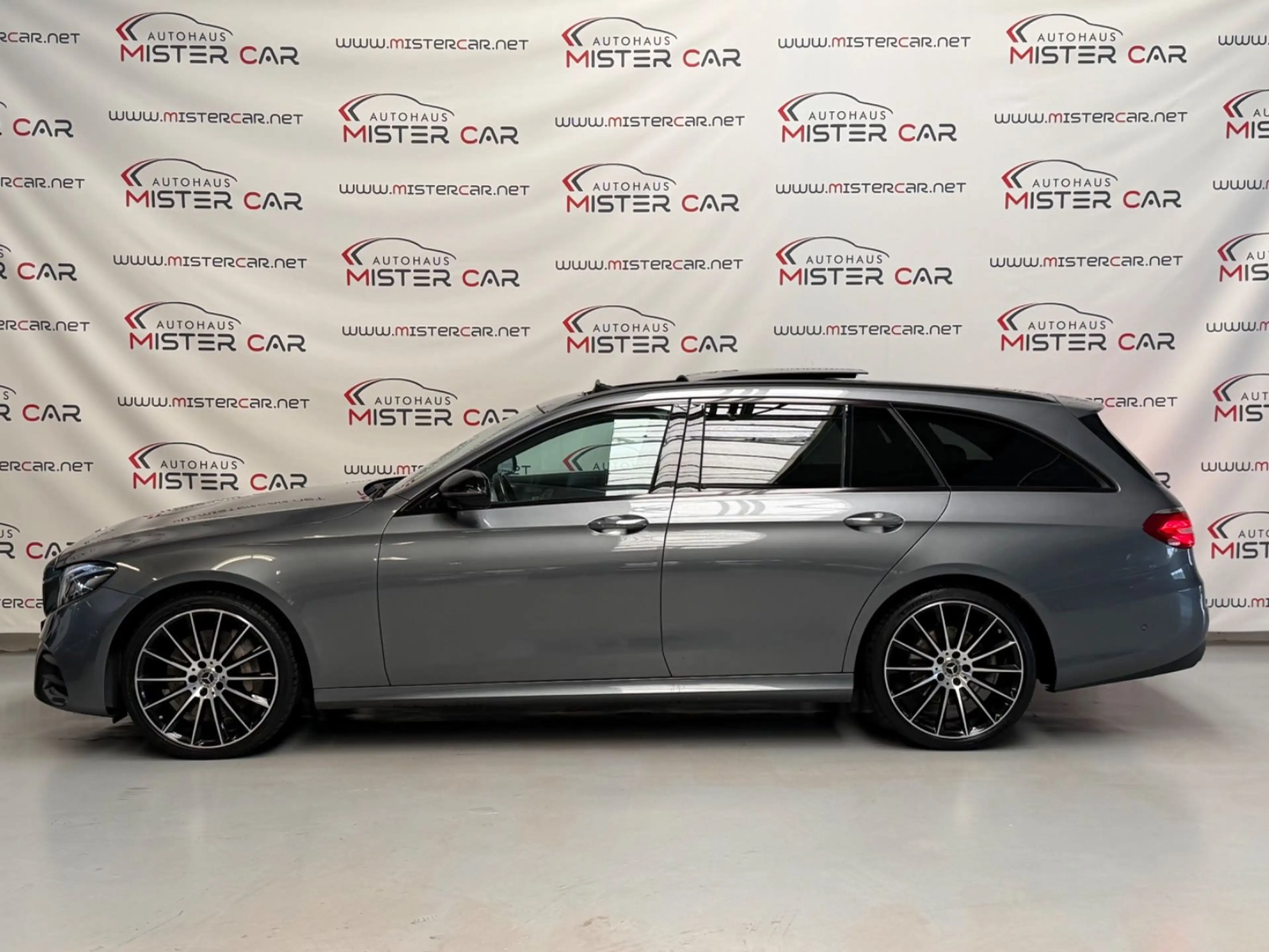 Mercedes-Benz E 400 d 4M AMG LINE DISTR/PANO/WIDE/BURM/AHK/20 — photo 2