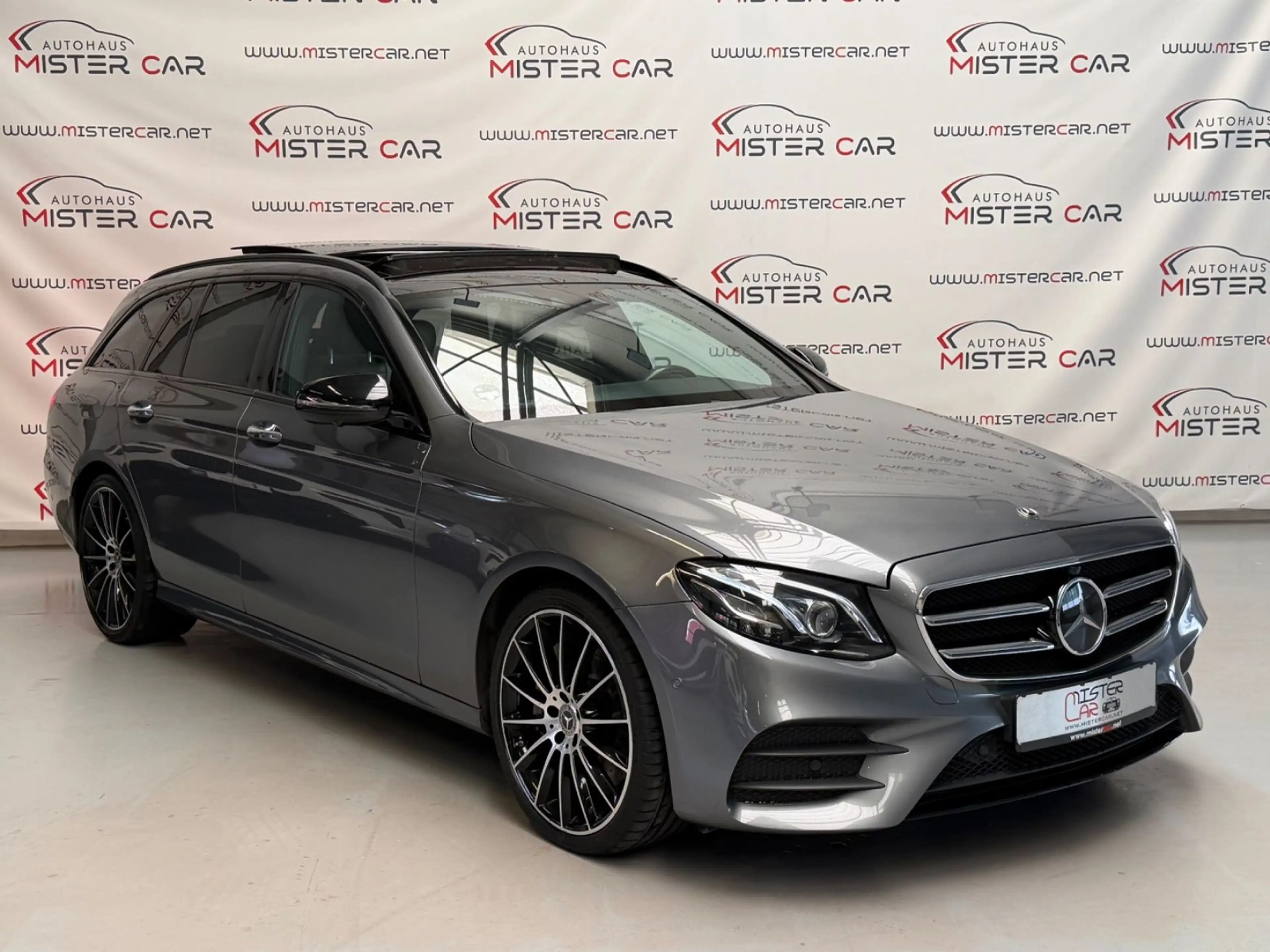 Mercedes-Benz E 400 d 4M AMG LINE DISTR/PANO/WIDE/BURM/AHK/20 — photo 4