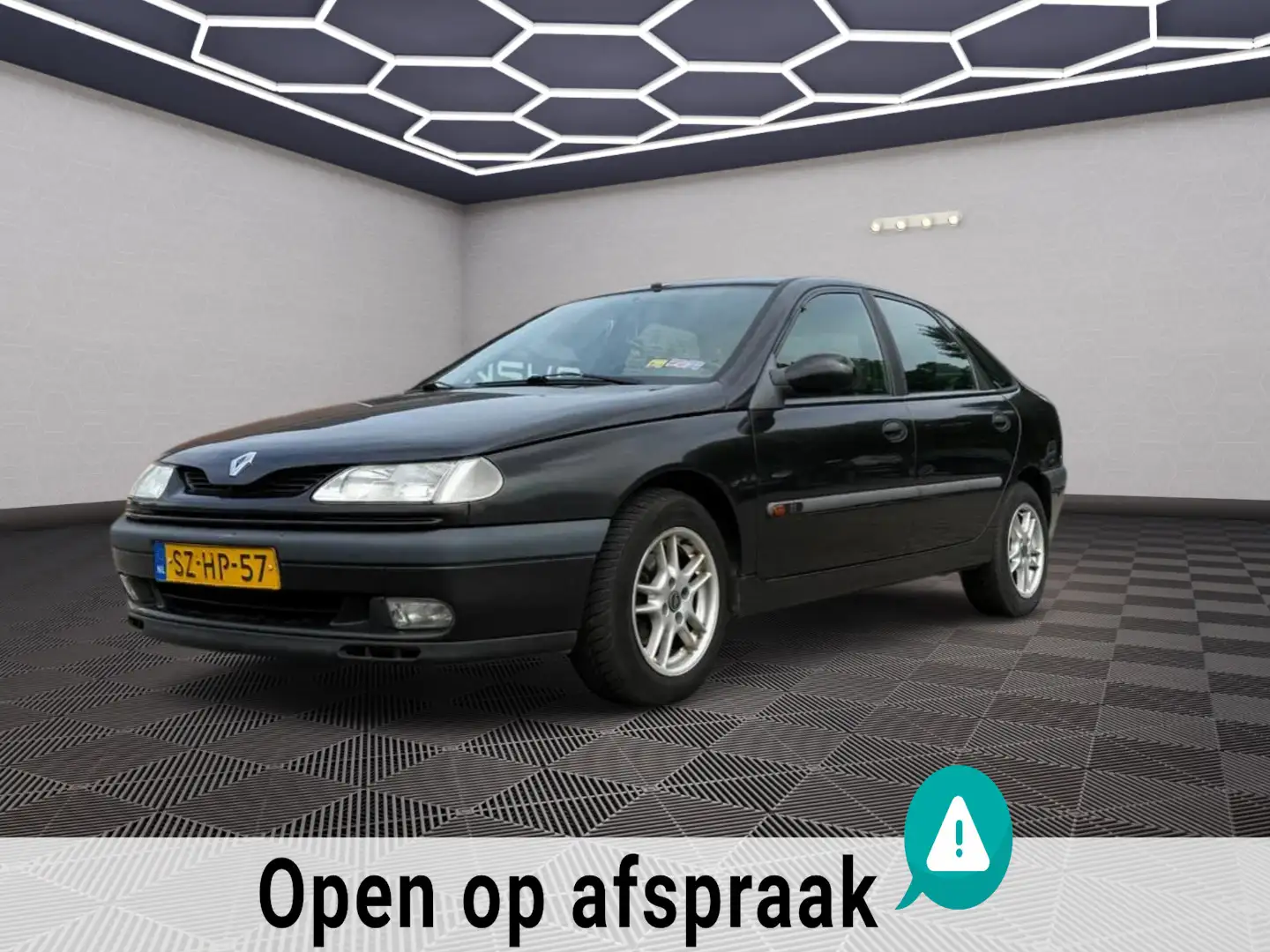 Renault Laguna 1.8 RXI Negro - 1