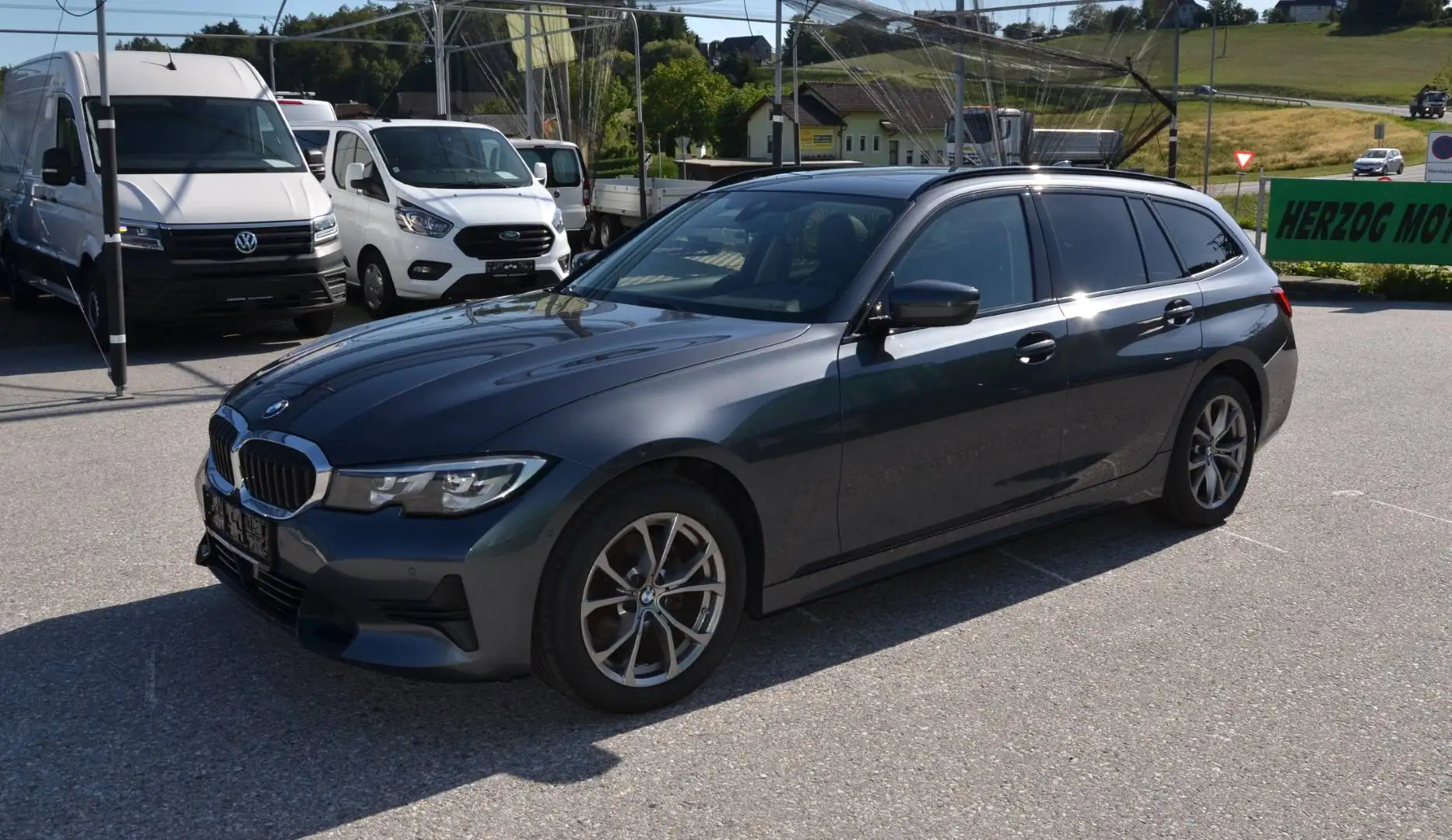 BMW 320 320d xDrive Touring 48 V Aut. Sport-Line LED LIVE COCKPIT 1.BESITZ Grau - 2