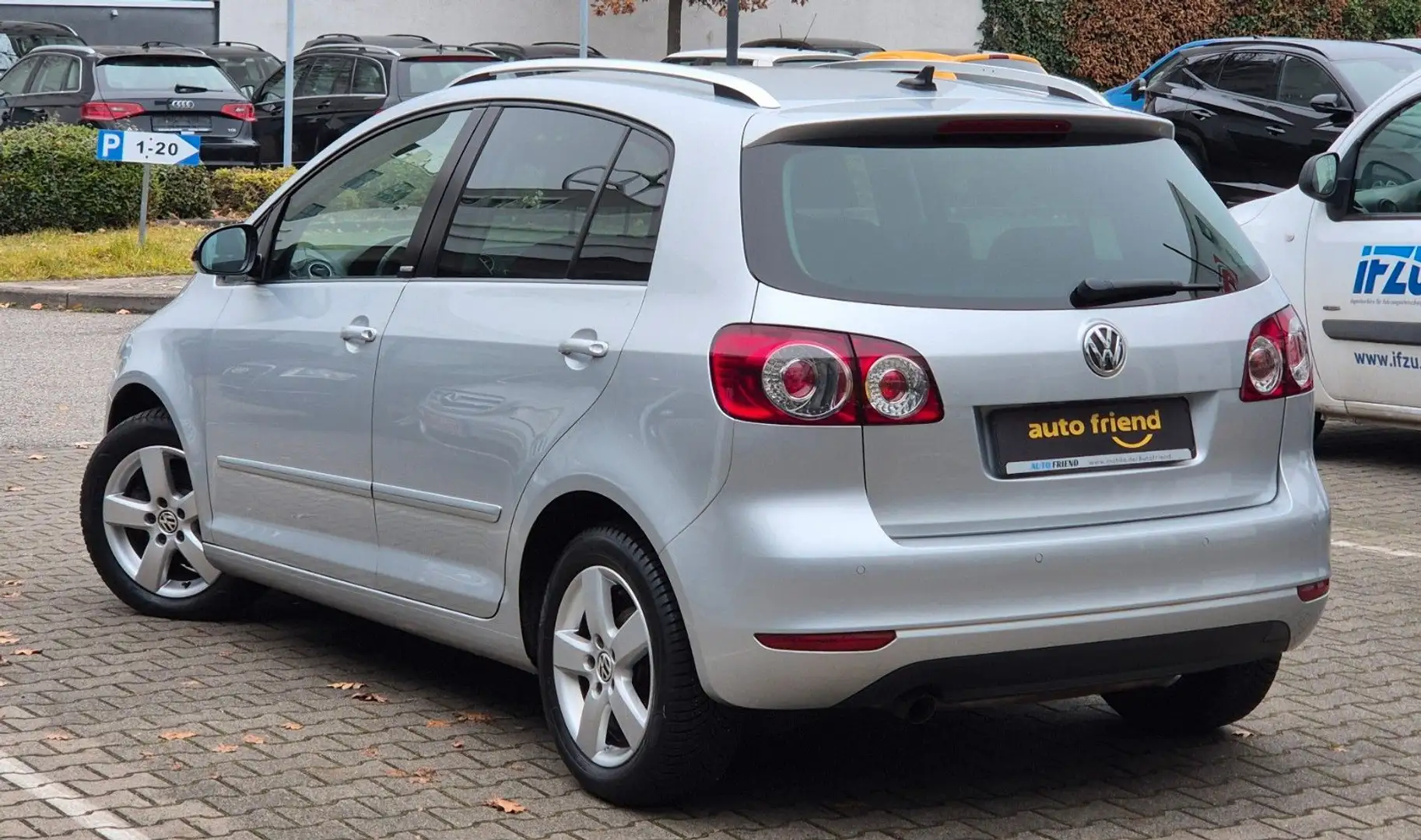 Volkswagen Golf Plus VI Style NAVI/PDC/SHZ/TEMPO/ALLWETTER Silber - 2