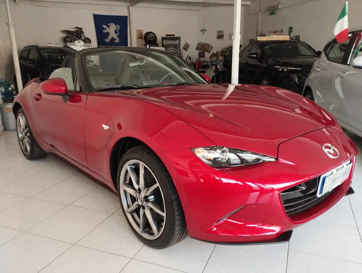 Mazda MX-5 MX-5 IV 2015 Soft Top 2.0 Exclusive-Line Driver Rouge - 2