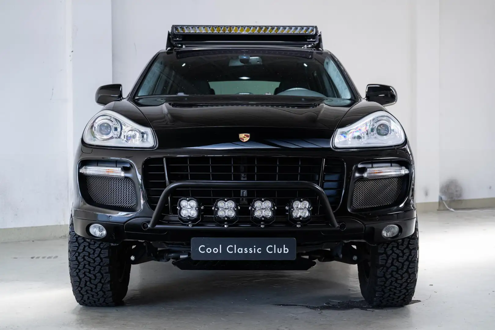 Porsche Cayenne Turbo - 957 Dakar Hommage - One of a Kind - Schwarz - 2