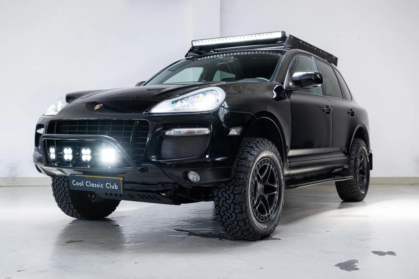 Porsche Cayenne Turbo - 957 Dakar Hommage - One of a Kind - Schwarz - 1