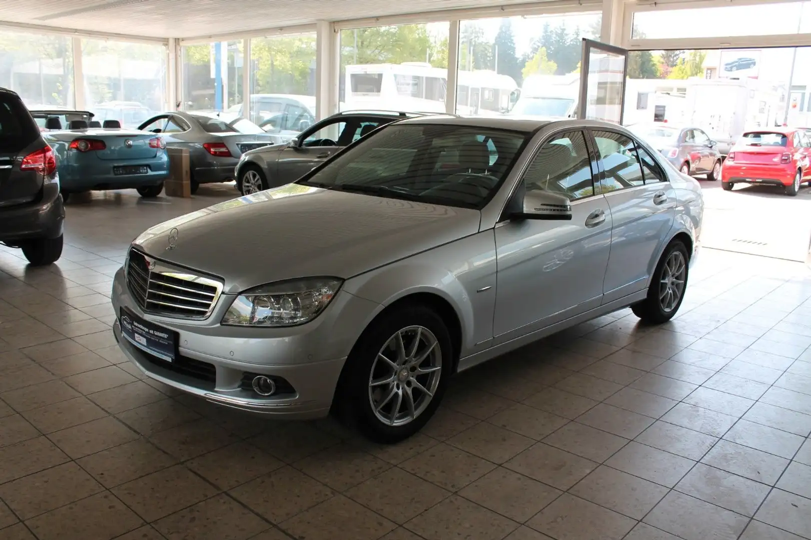 Mercedes-Benz C 300 C -Klasse Lim. C 300 Argent - 2