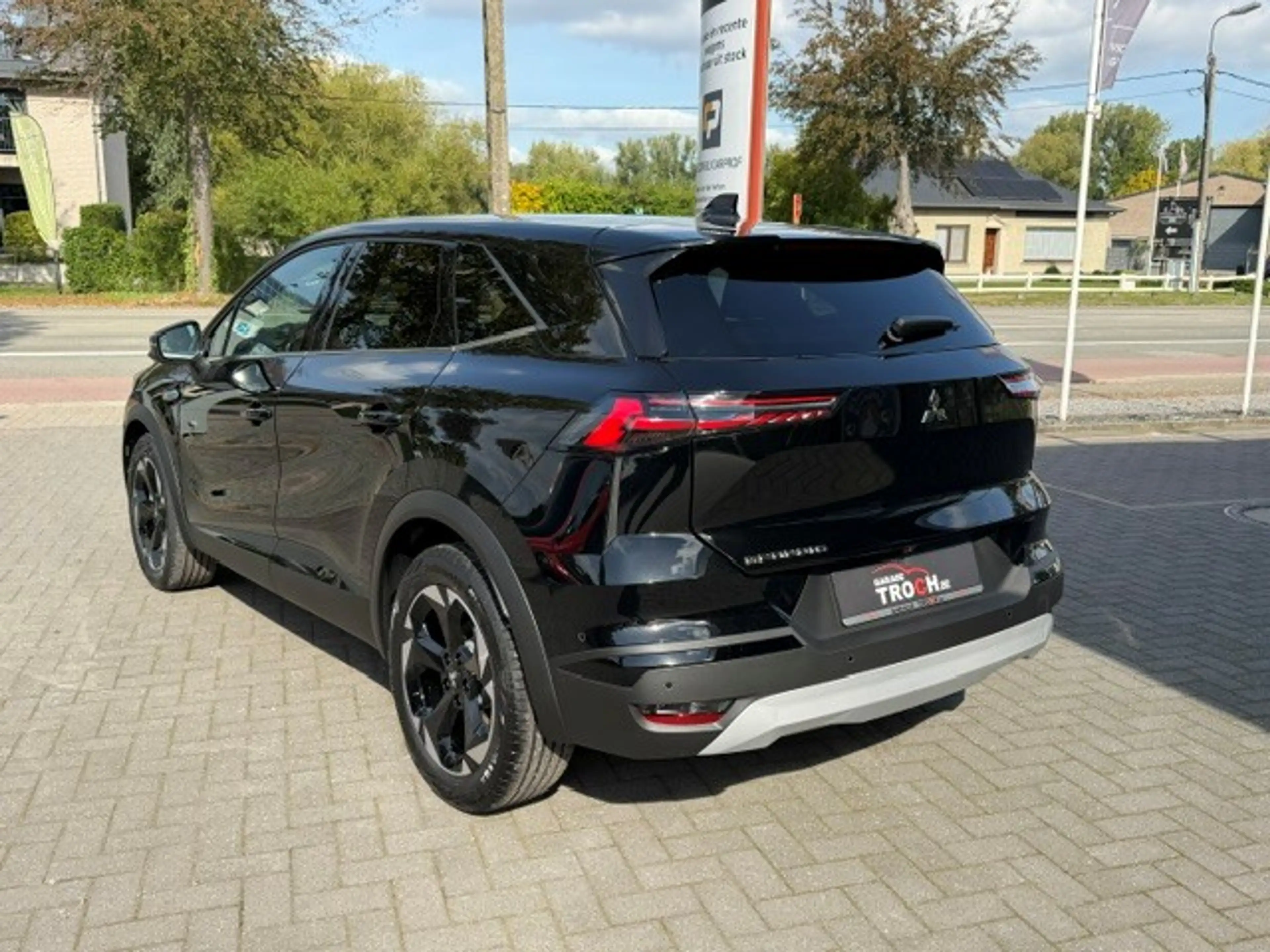 Mitsubishi Grandis Grandis 1.3 Di-T MHEV DCT Intense+ 8 Jaar Garantie Catalogusprijs: €33990 — photo 9