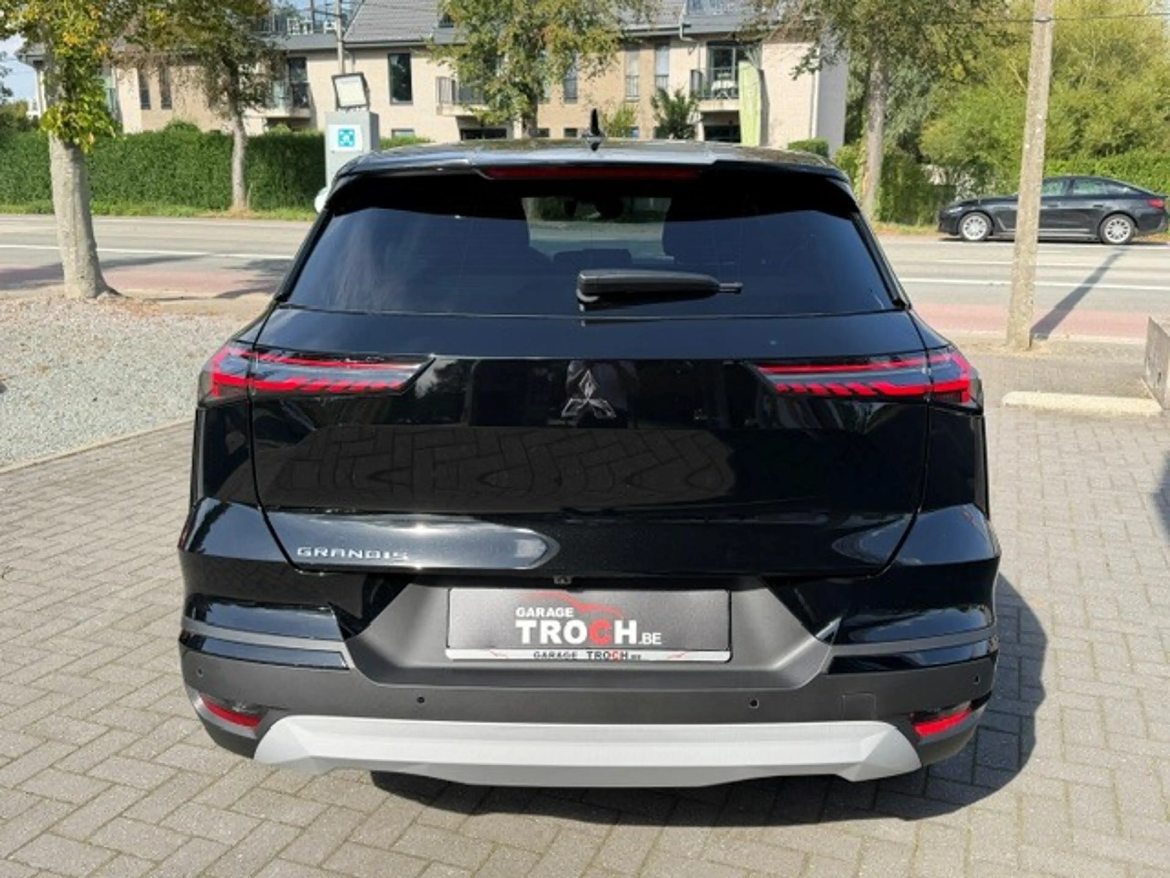 Mitsubishi Grandis Grandis 1.3 Di-T MHEV DCT Intense+ 8 Jaar Garantie Catalogusprijs: €33990 — photo 8