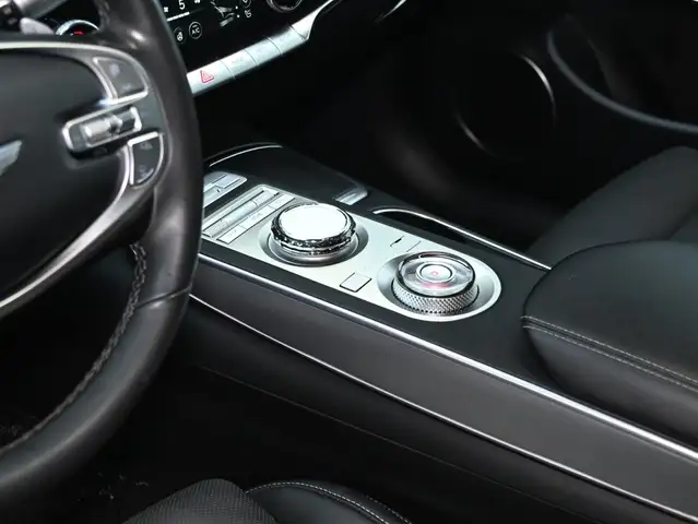 Genesis GV70 2023 — photo 8
